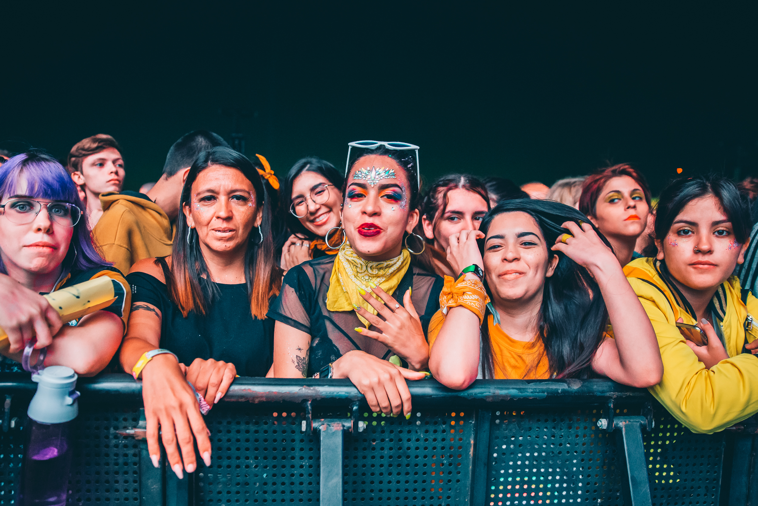 Gente en Lollapalooza Argentina 2019. Foto por Matías Casal.