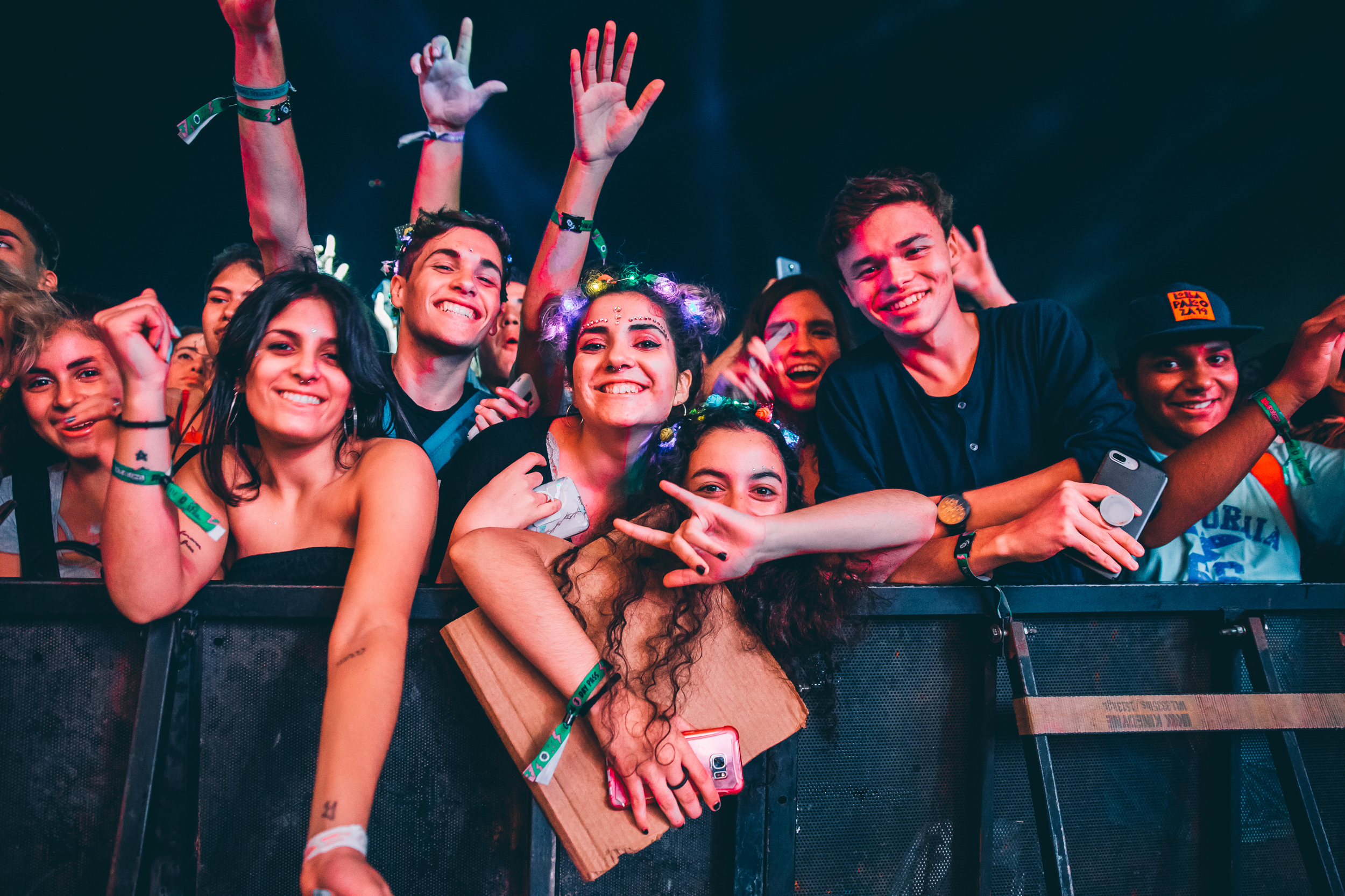 Gente en Lollapalooza Argentina 2019. Foto por Matías Casal.