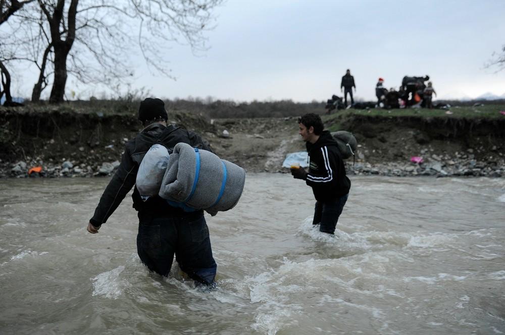 1554216951973-i-megali-fygi-apo-tin-idomeni-body-image-1458030187-size_1000