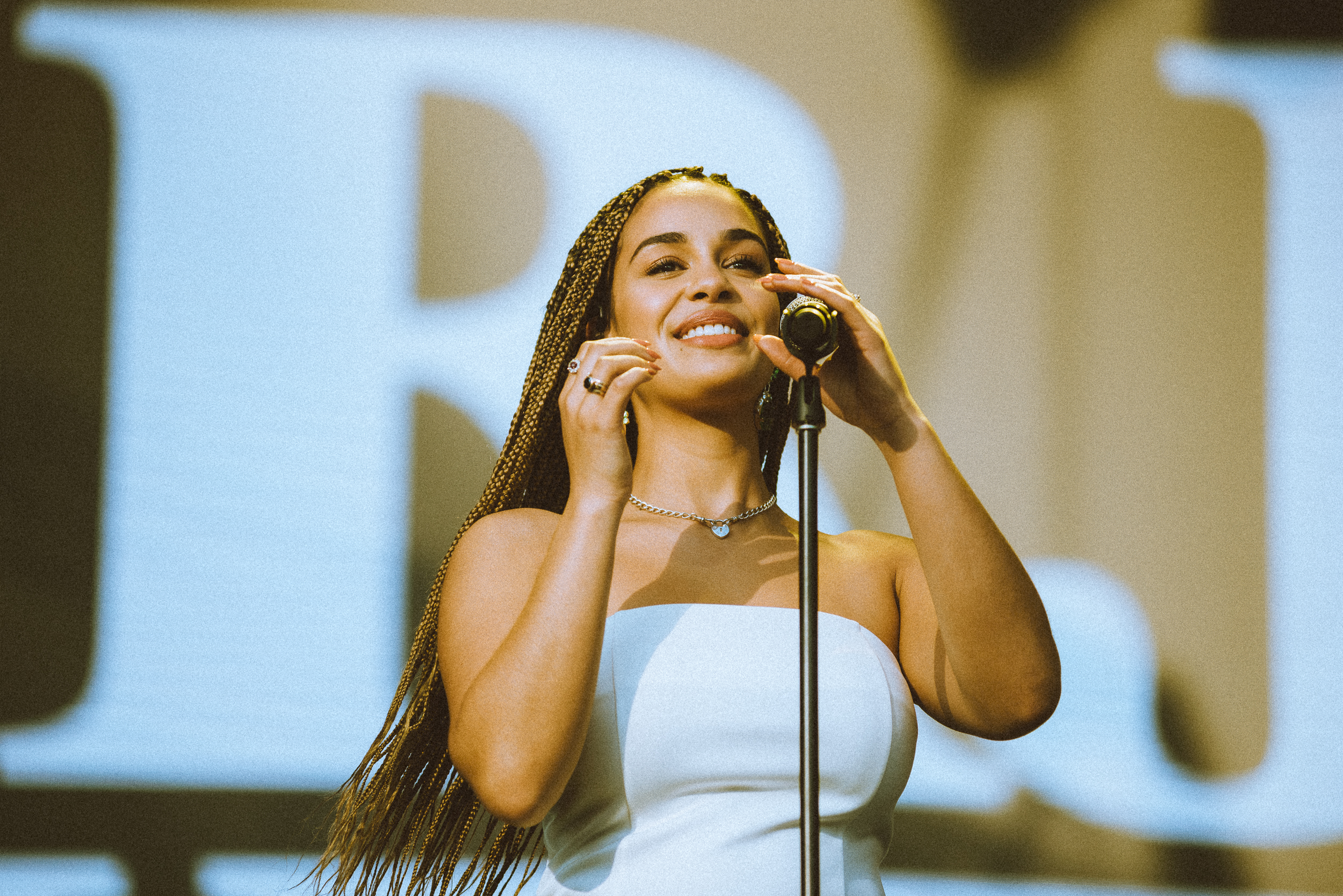 1554244785969-NOISEY-JORJA-SMITH-LOLLAPALOOZA-2019-CARLOS-MOLINA-0855