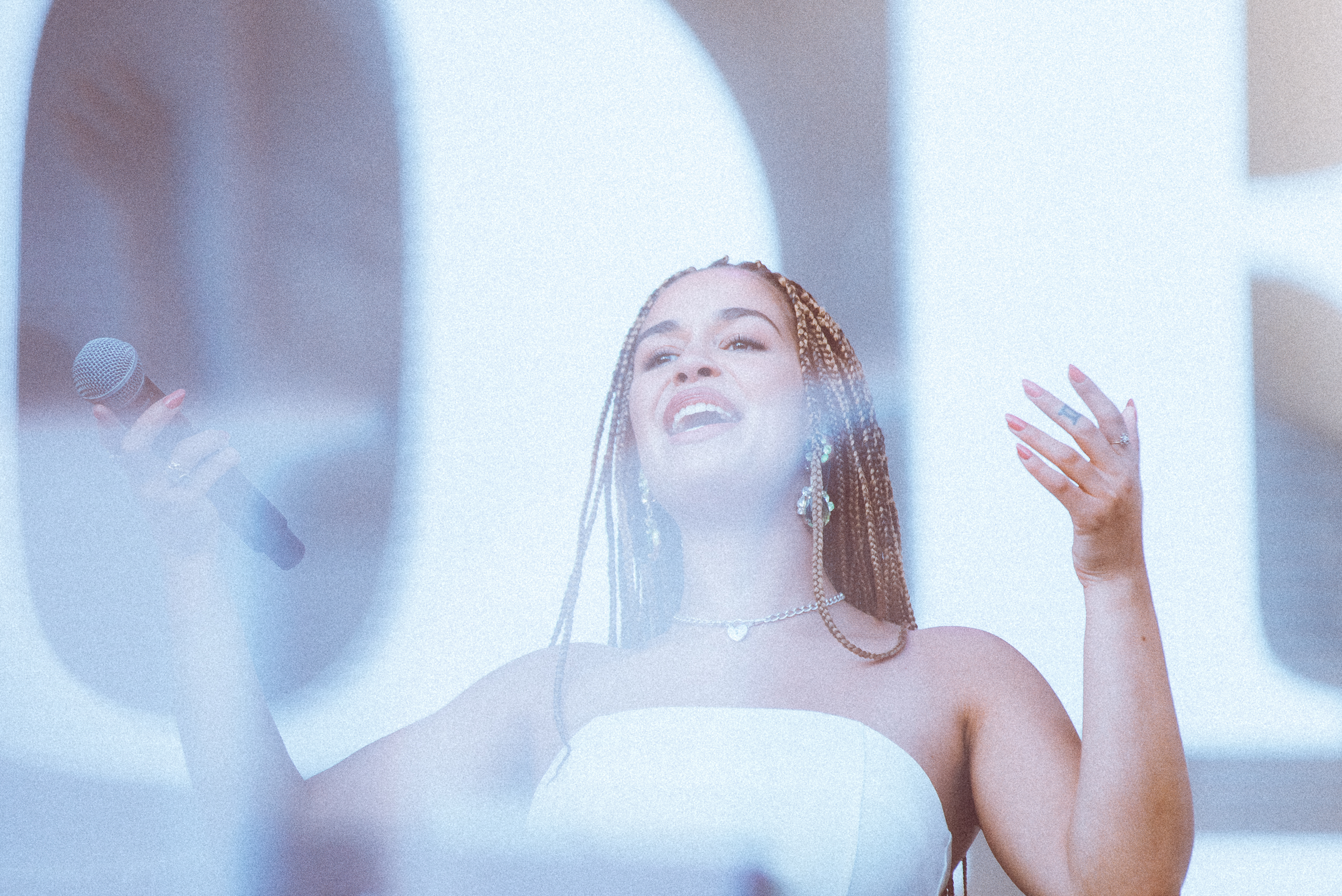 1554244880005-NOISEY-JORJA-SMITH-LOLLAPALOOZA-2019-CARLOS-MOLINA-1055