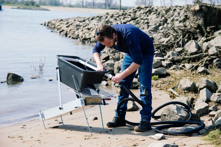 goudzoeken-in-de-rijn-machine