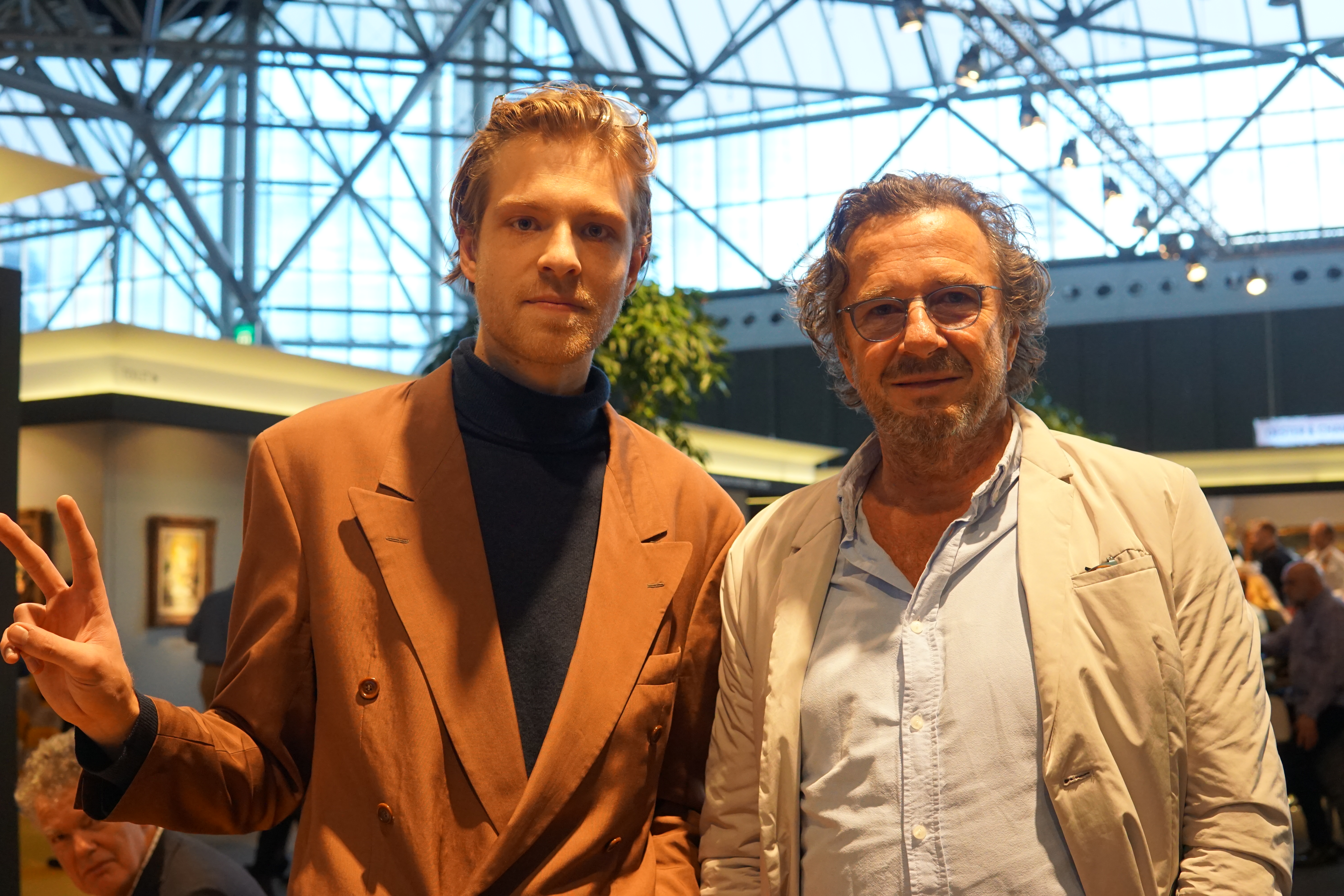 twee mannen poseren