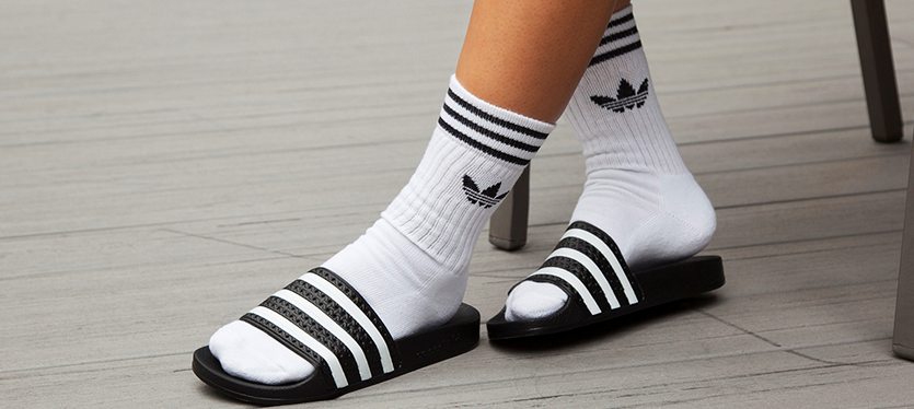 socks with adidas slides