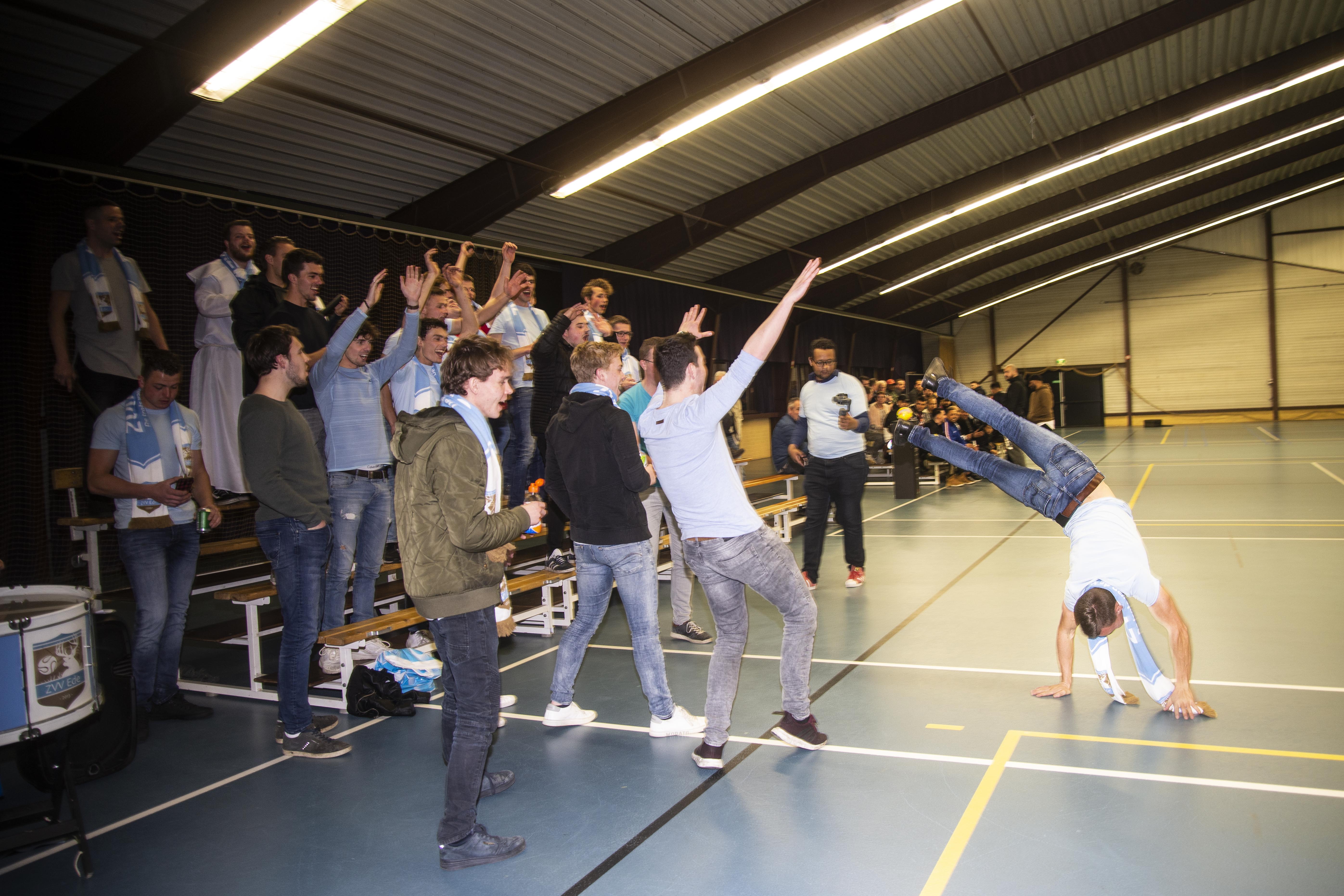 Zaalvoetbal Ede.