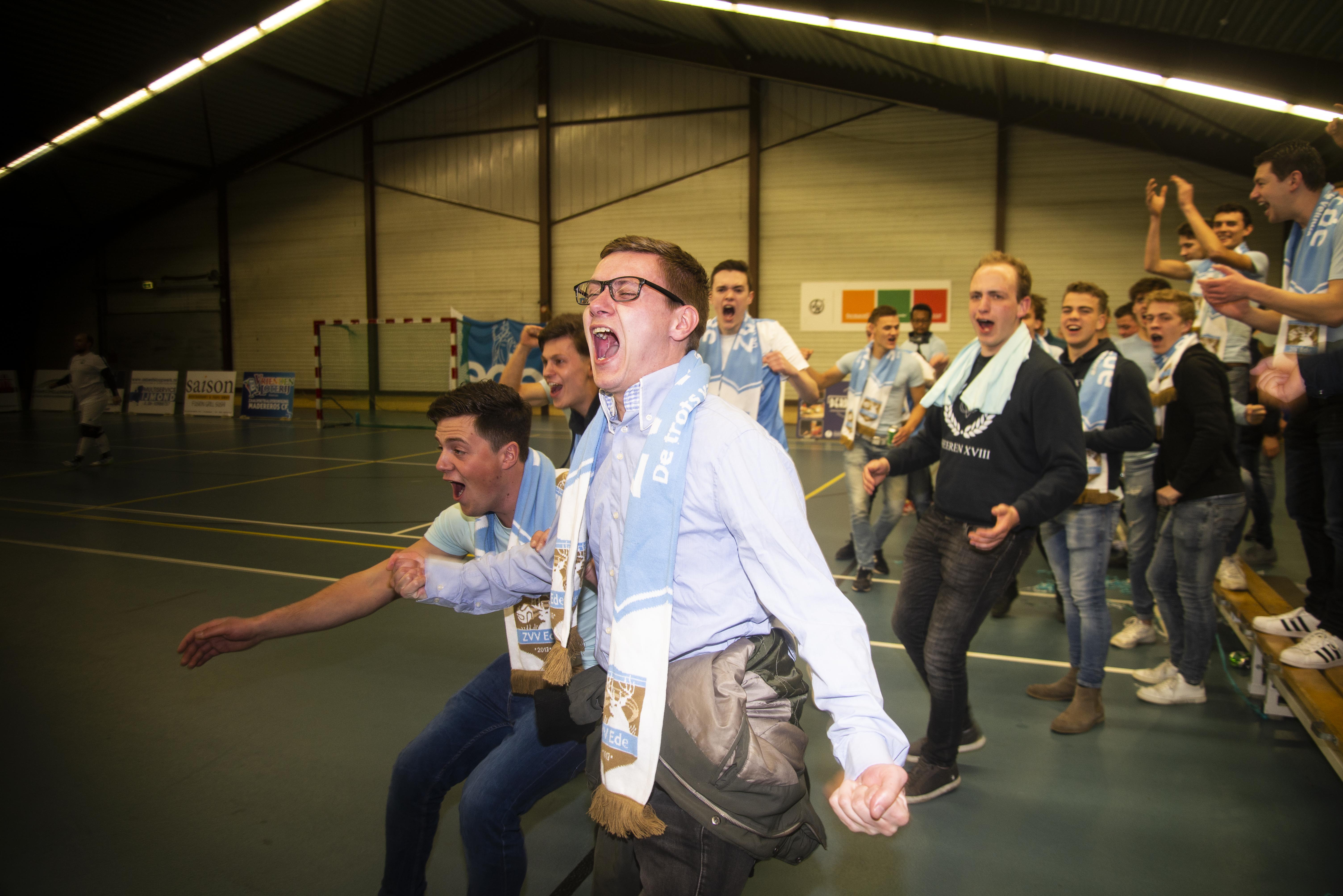 Zaalvoetbal Ede.