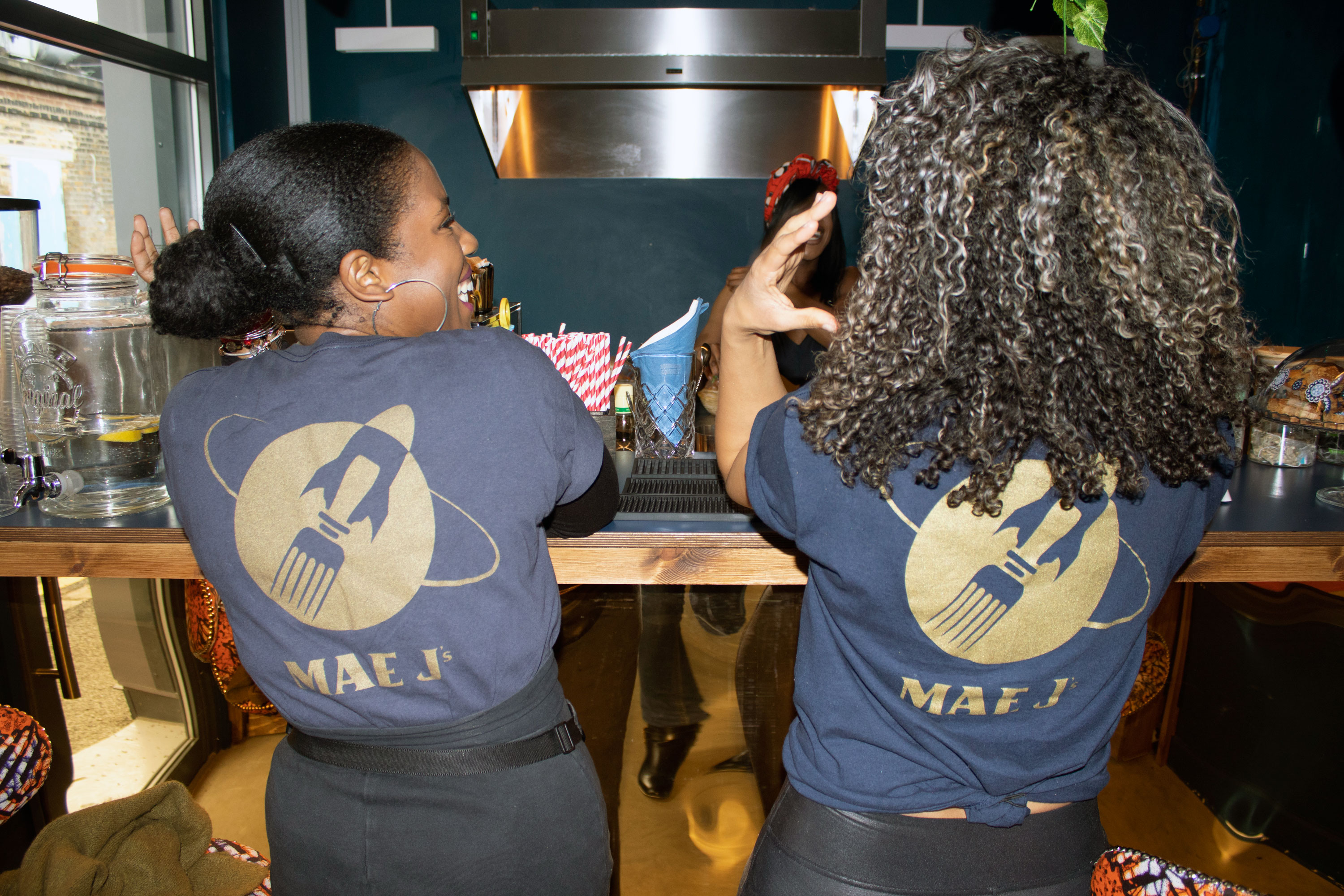 1555418267114-mae-j-cafe-the-palms-peckham13
