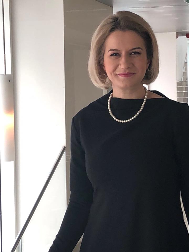 facebook-Alina-Ciupecovici