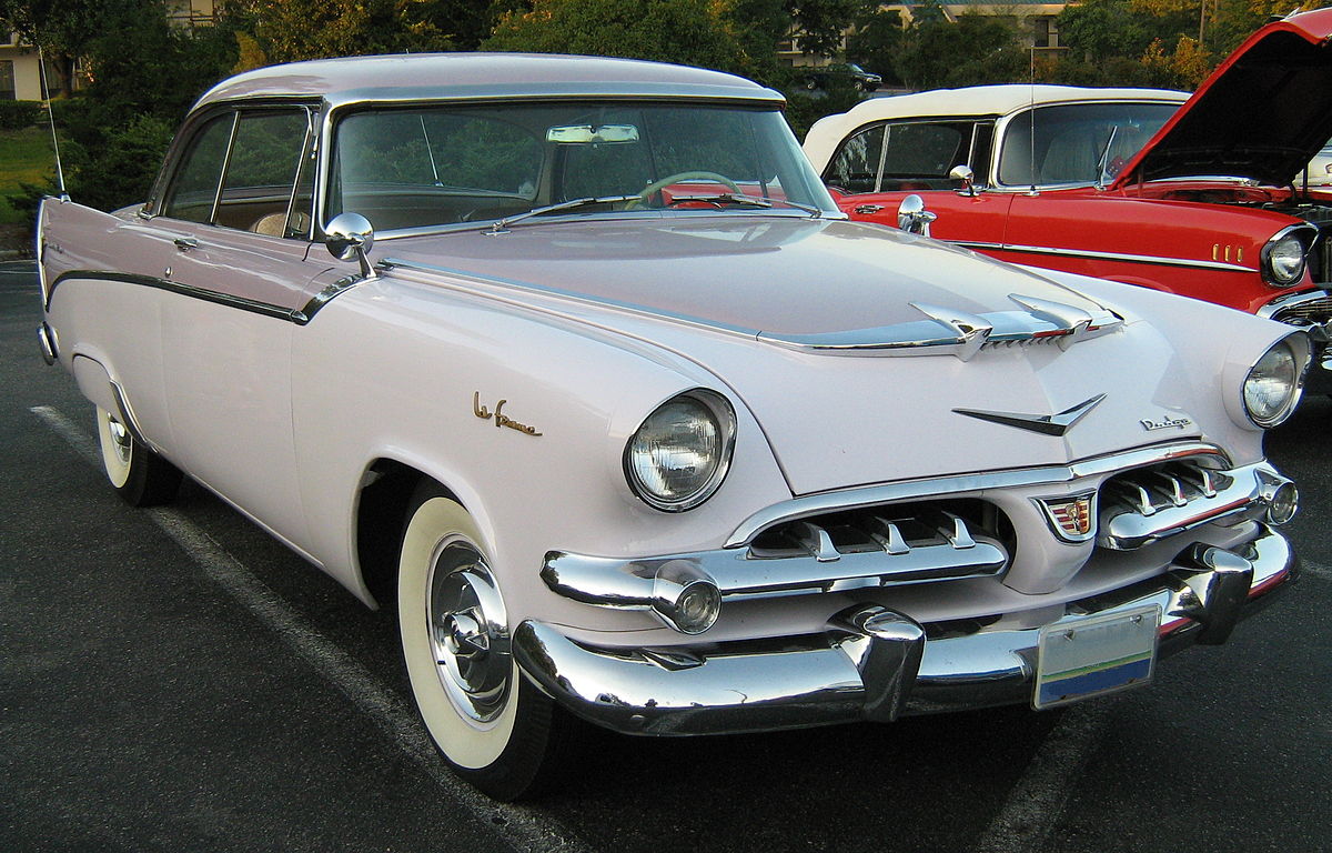 1556036339897-1200px-1956_Dodge_La_Femme_fronta