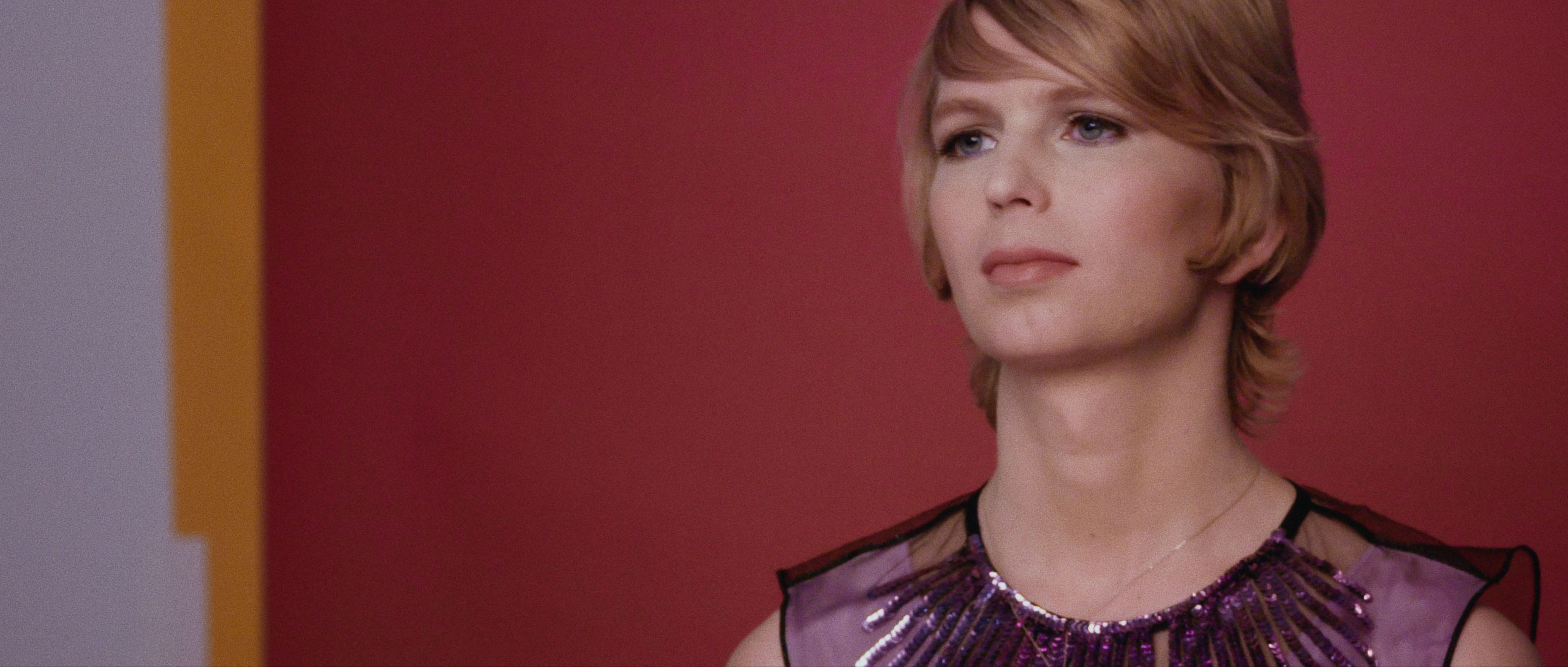 Shining A Light On Chelsea Manning S Post Prison Life In New Documentary Xy Chelsea I D