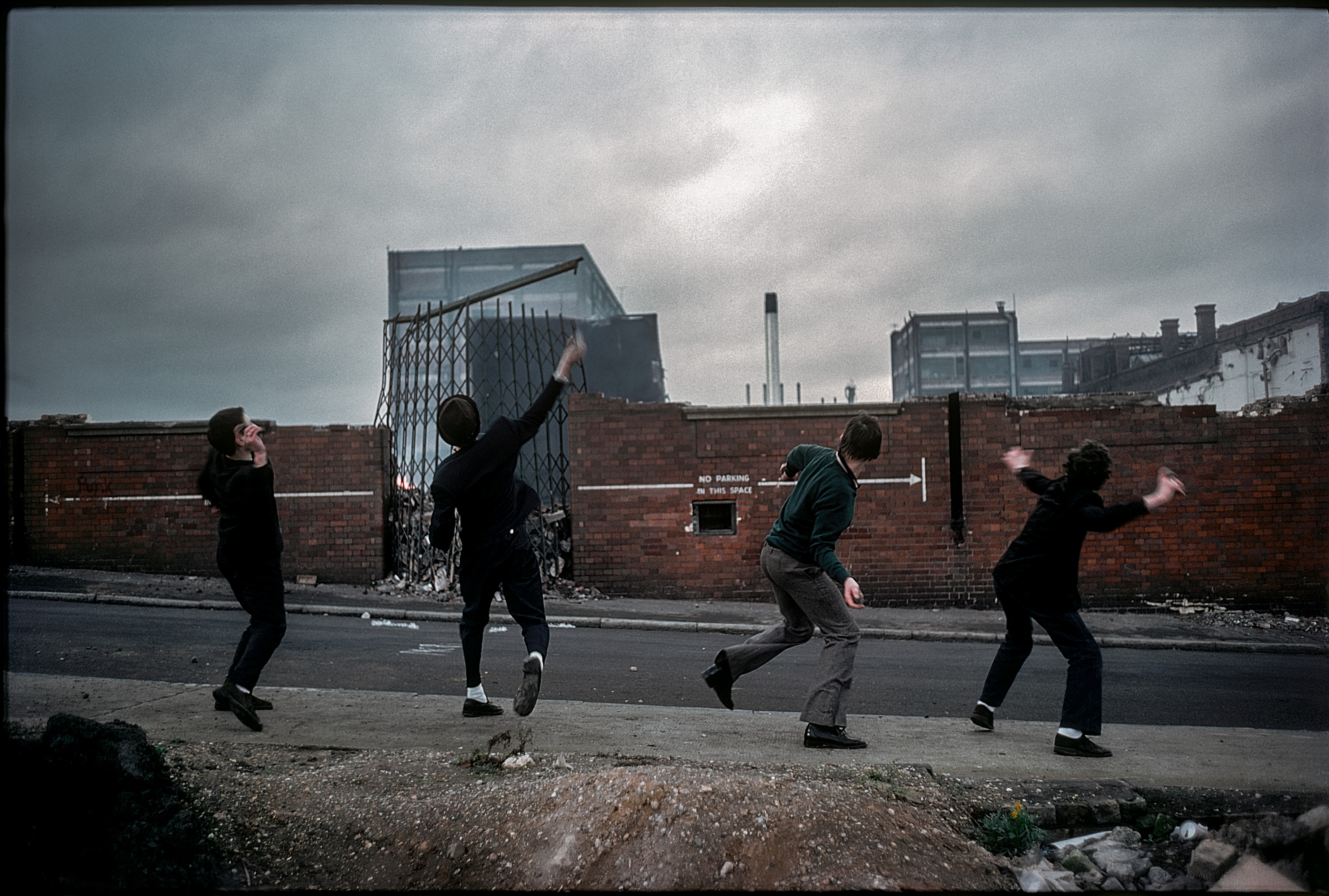 1557152612310-AnarchyUK_43_40x60