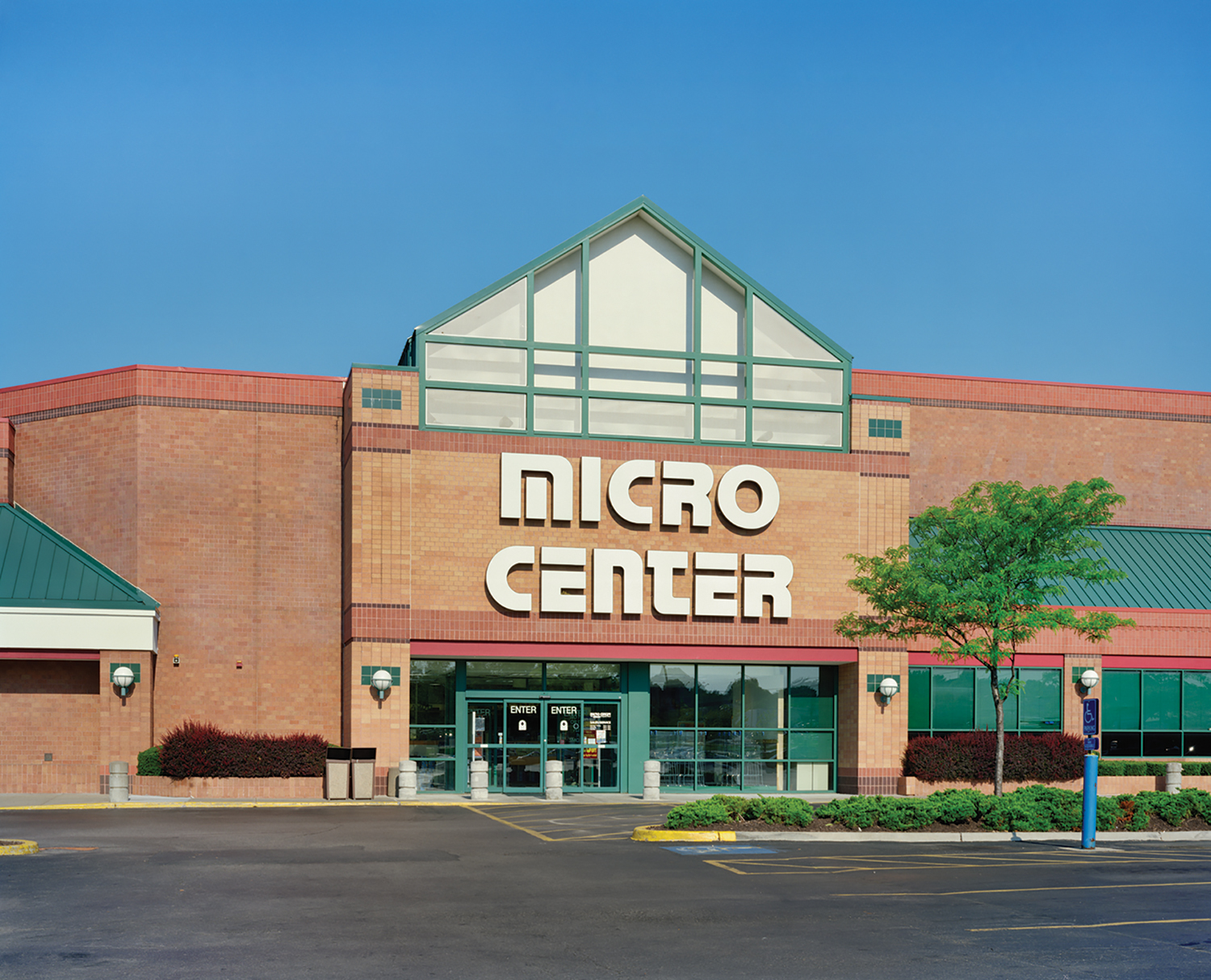 1557173808537-DM_Micro-Center_Kansas_300