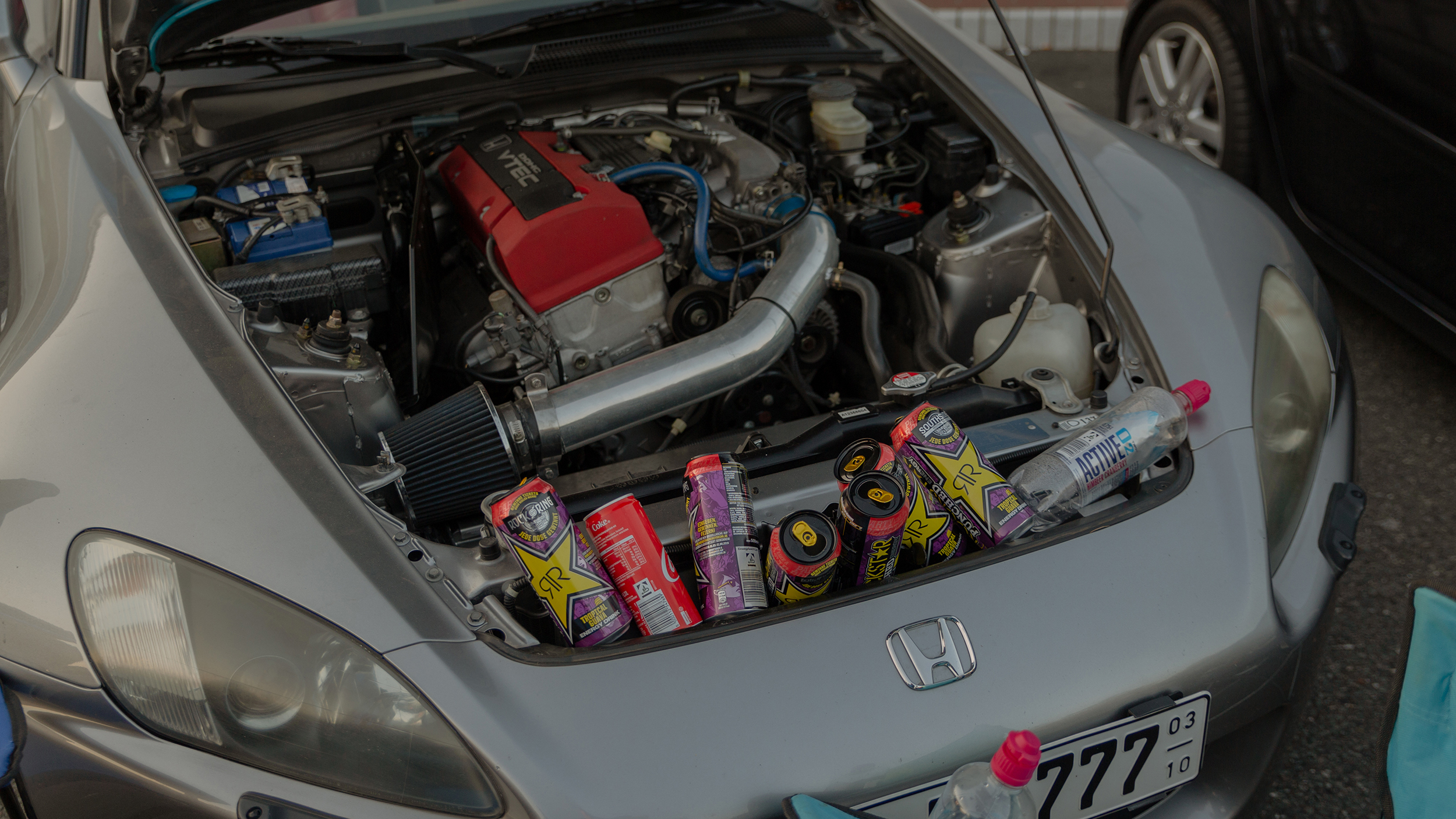 Honda mit Energy-Drinks