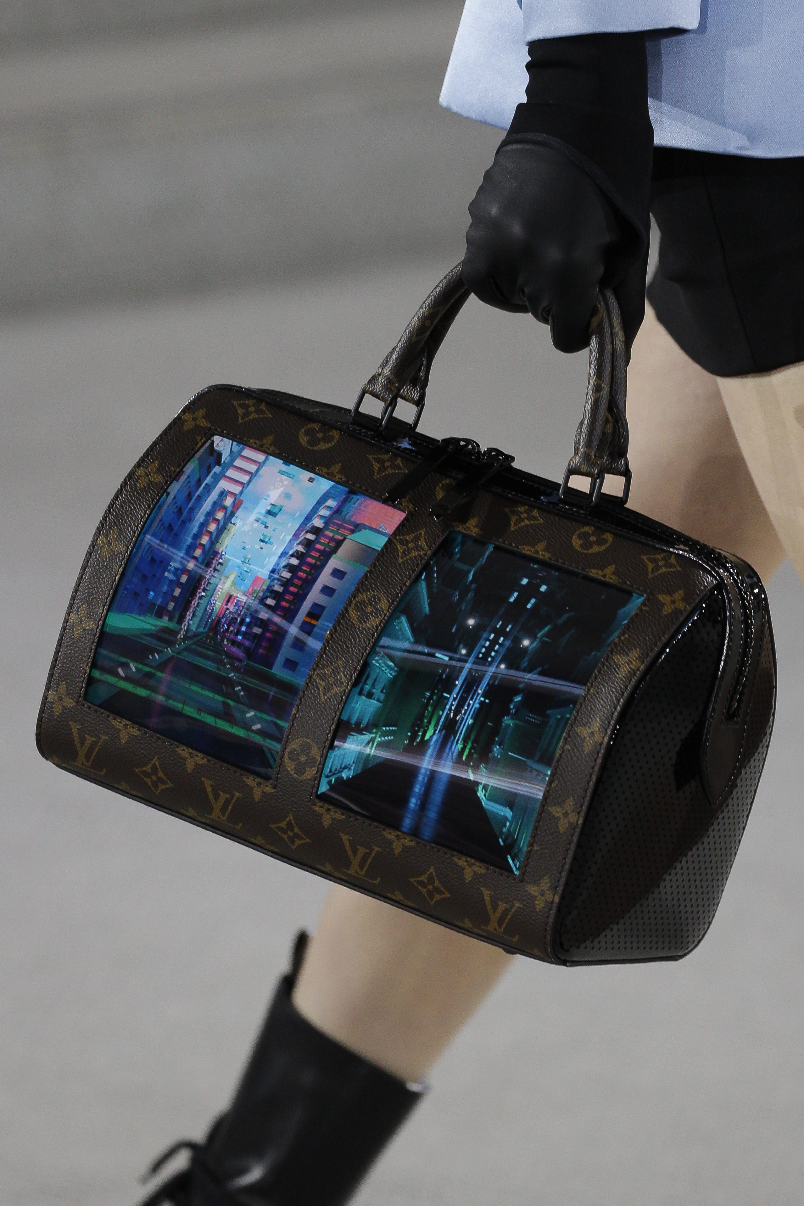 Nicolas Ghesquière Goes Back to the Future for Louis Vuitton Cruise 2020 -  GARAGE