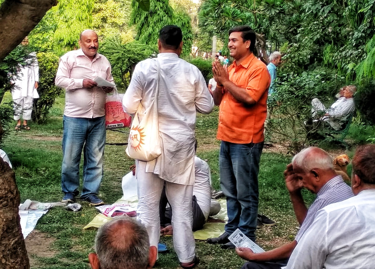 1557480544498-Amit-Sharma-campaigns-for-his-party-at-a-park-in-Shahdara1