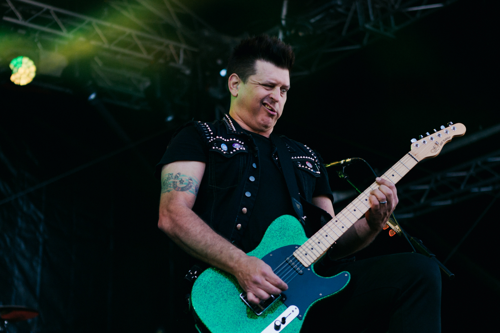 1557756445404-02_LESSTHANJAKE_PUNKINDRUBLIC-8655