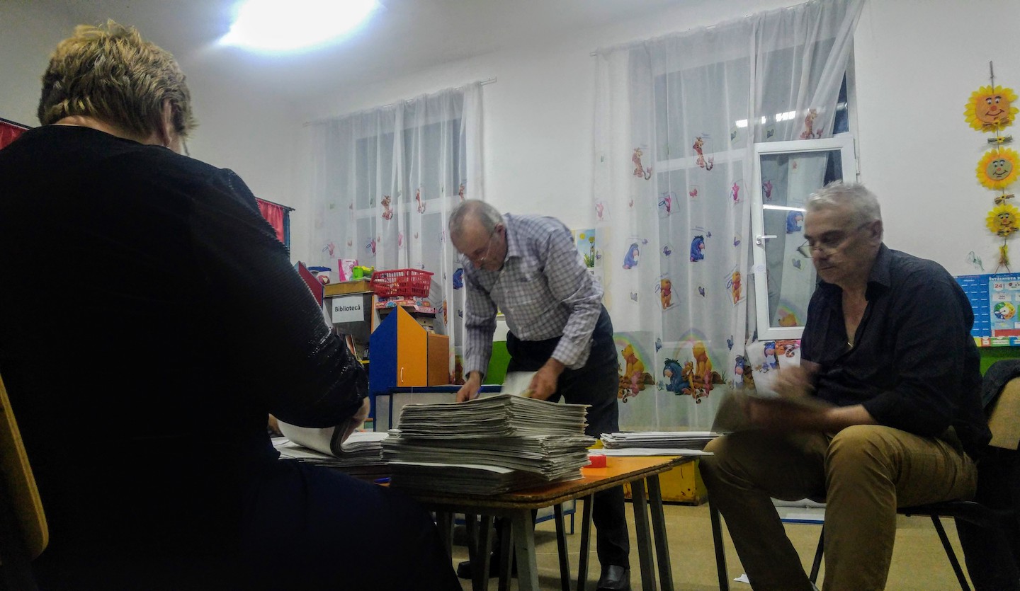 observator la vot
