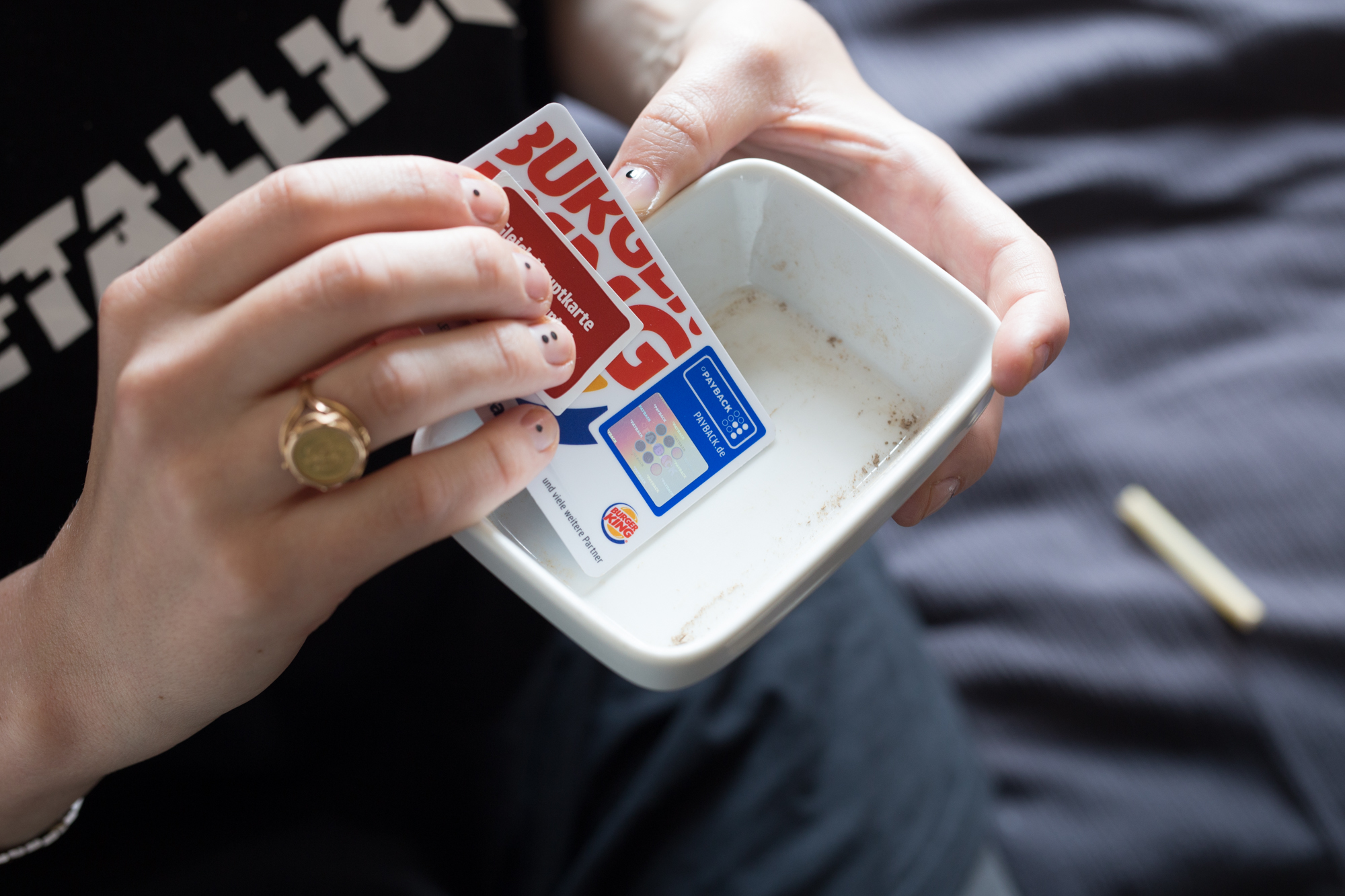 Heroin in einer Schale