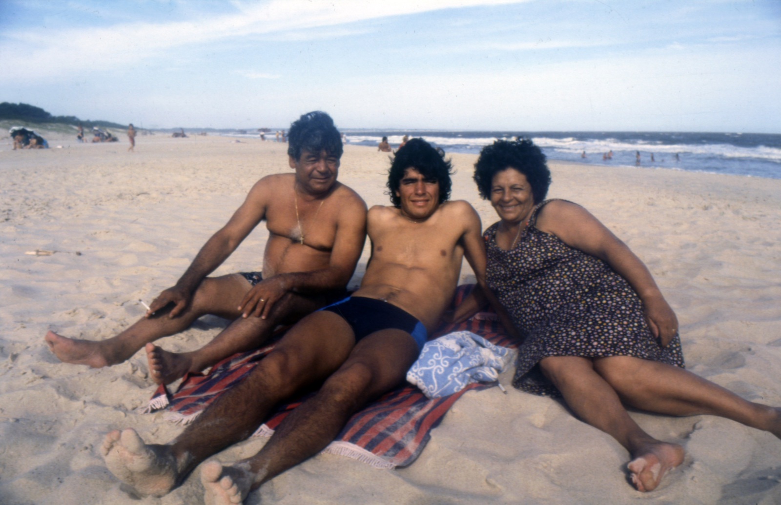 maradona parents