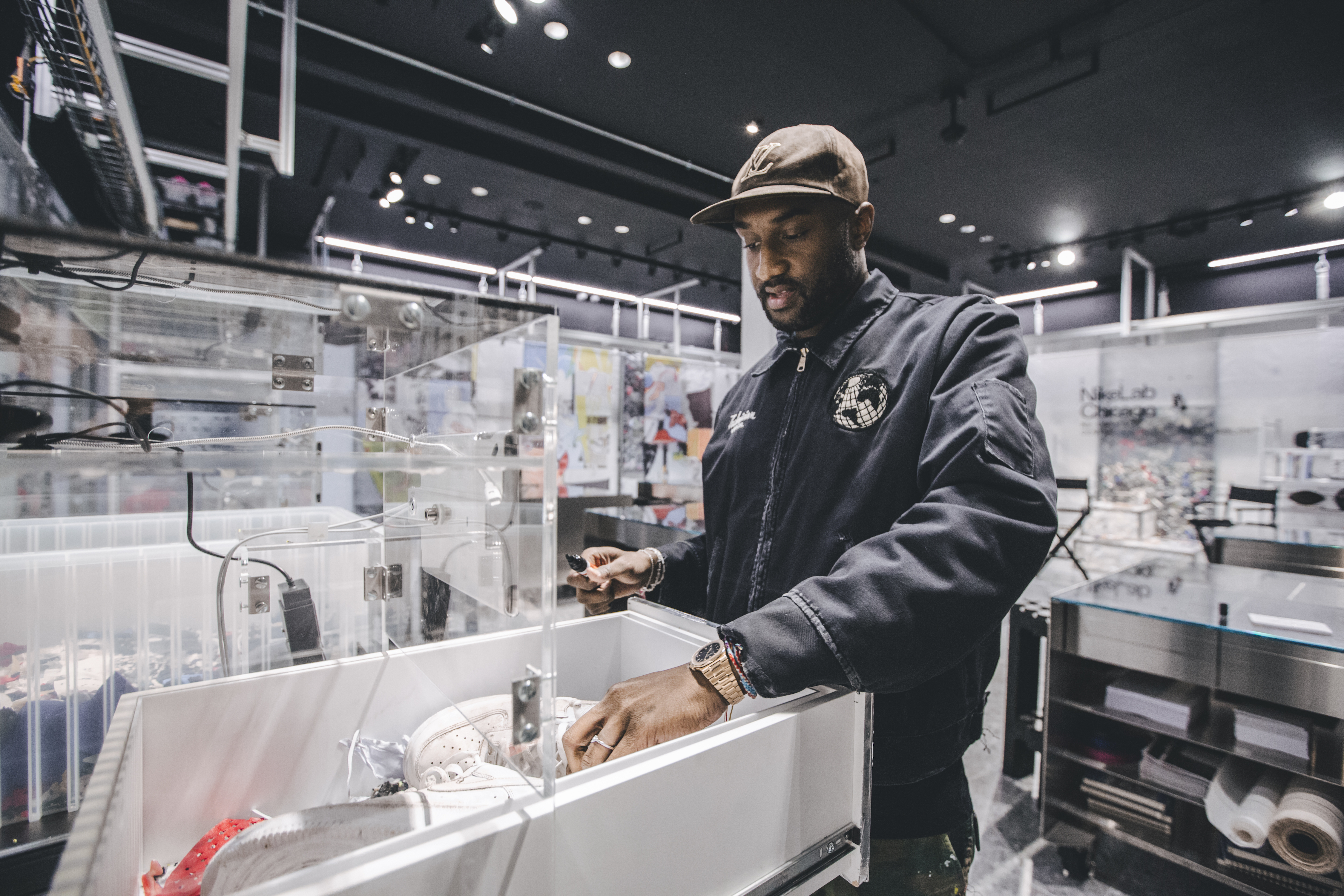 Creator lab. Virgil Abloh Nike. Virgil Abloh Arcteryx. Pioneer Virgil Abloh. Virgil Abloh TDRAWS.