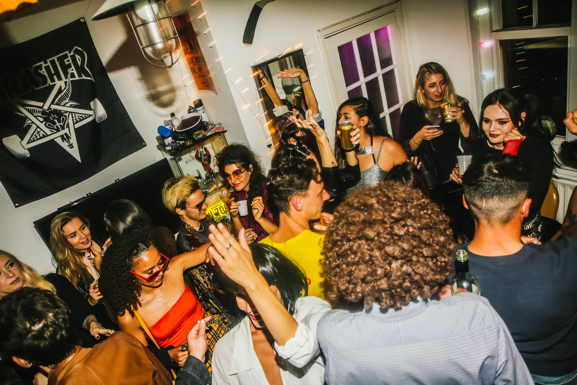 we-reviewed-a-house-party-in-hitchin-vice