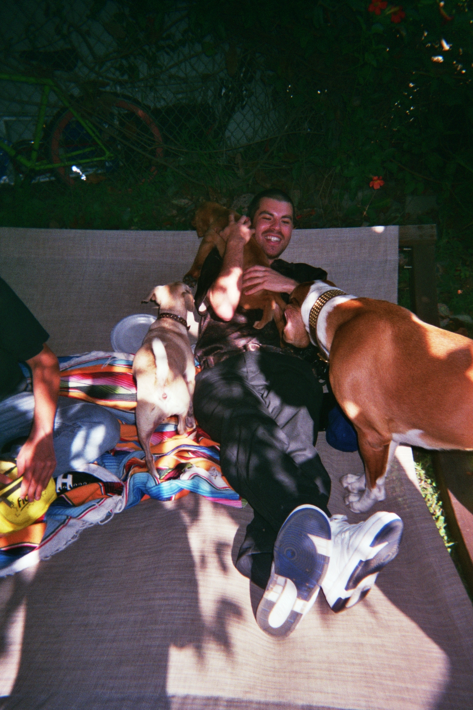 See the world through @throwawaycam's disposable cameras - i-D