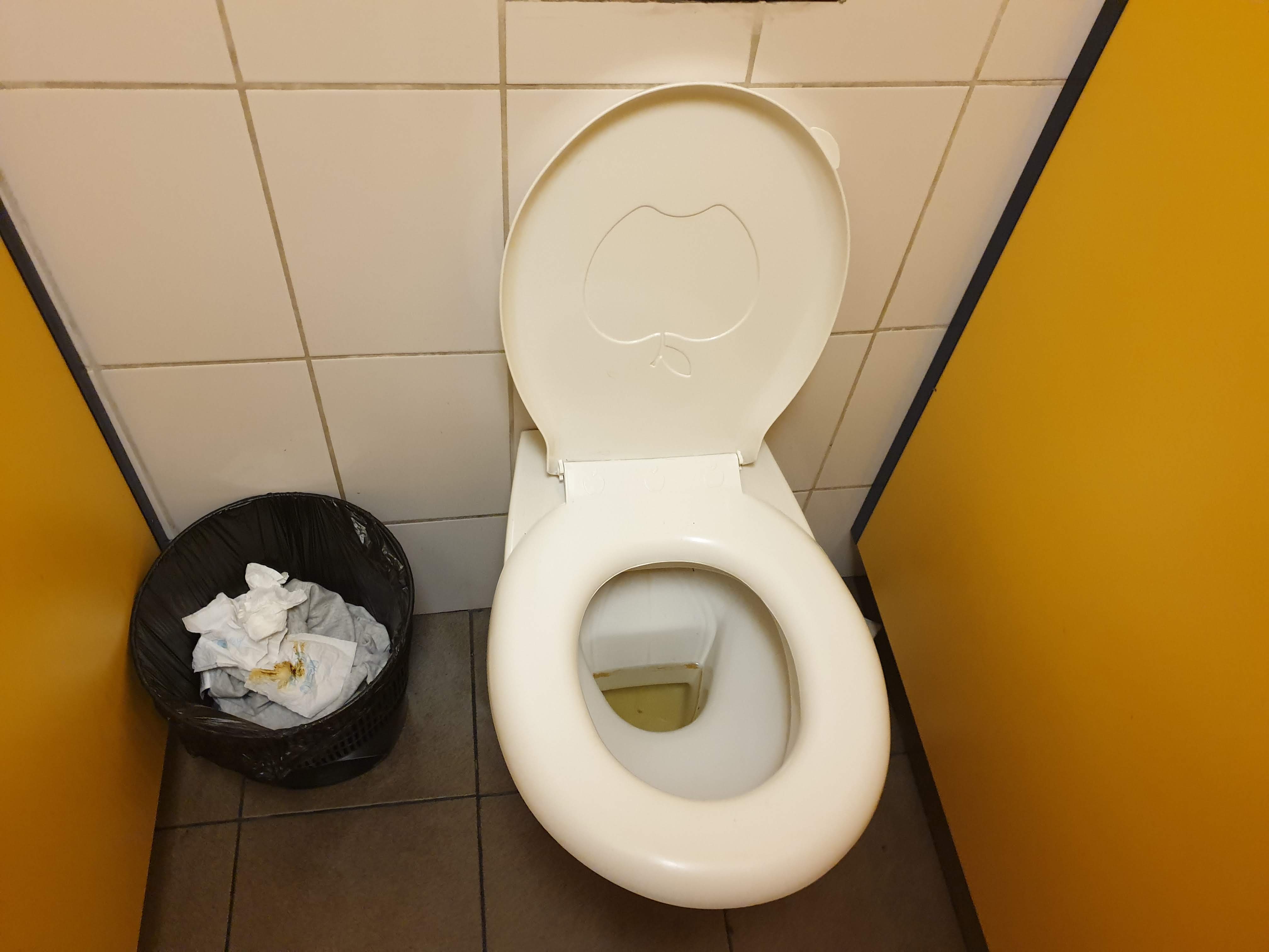 sunrise rim Expect 10 toalete din metroul bucureștean la care intri gratis și-ți rezolvi  urgențele