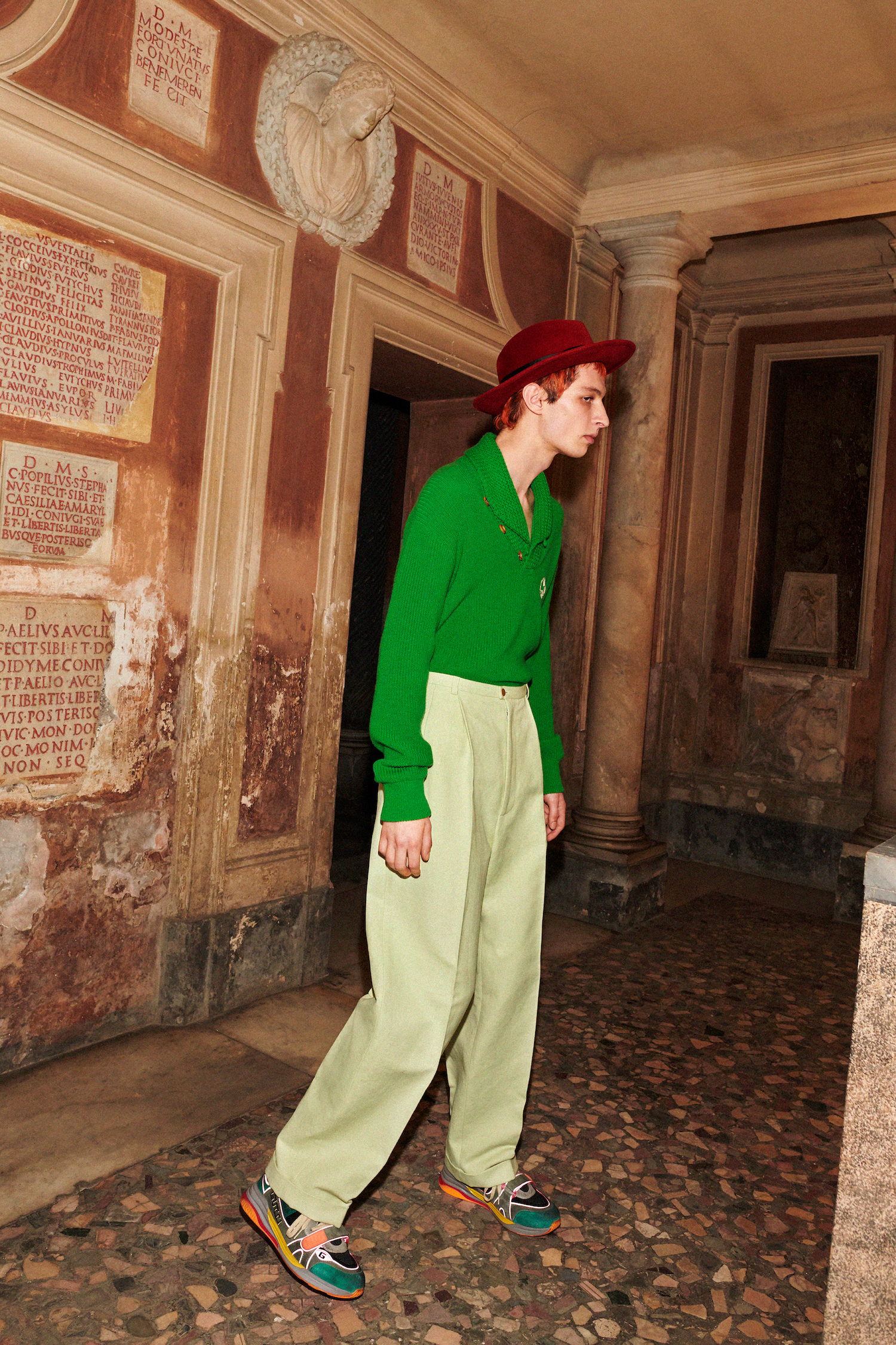 1560523745782-GU643_CRUISE20-LOOKBOOK_MENS_i-D_150dpi_LOOK_16
