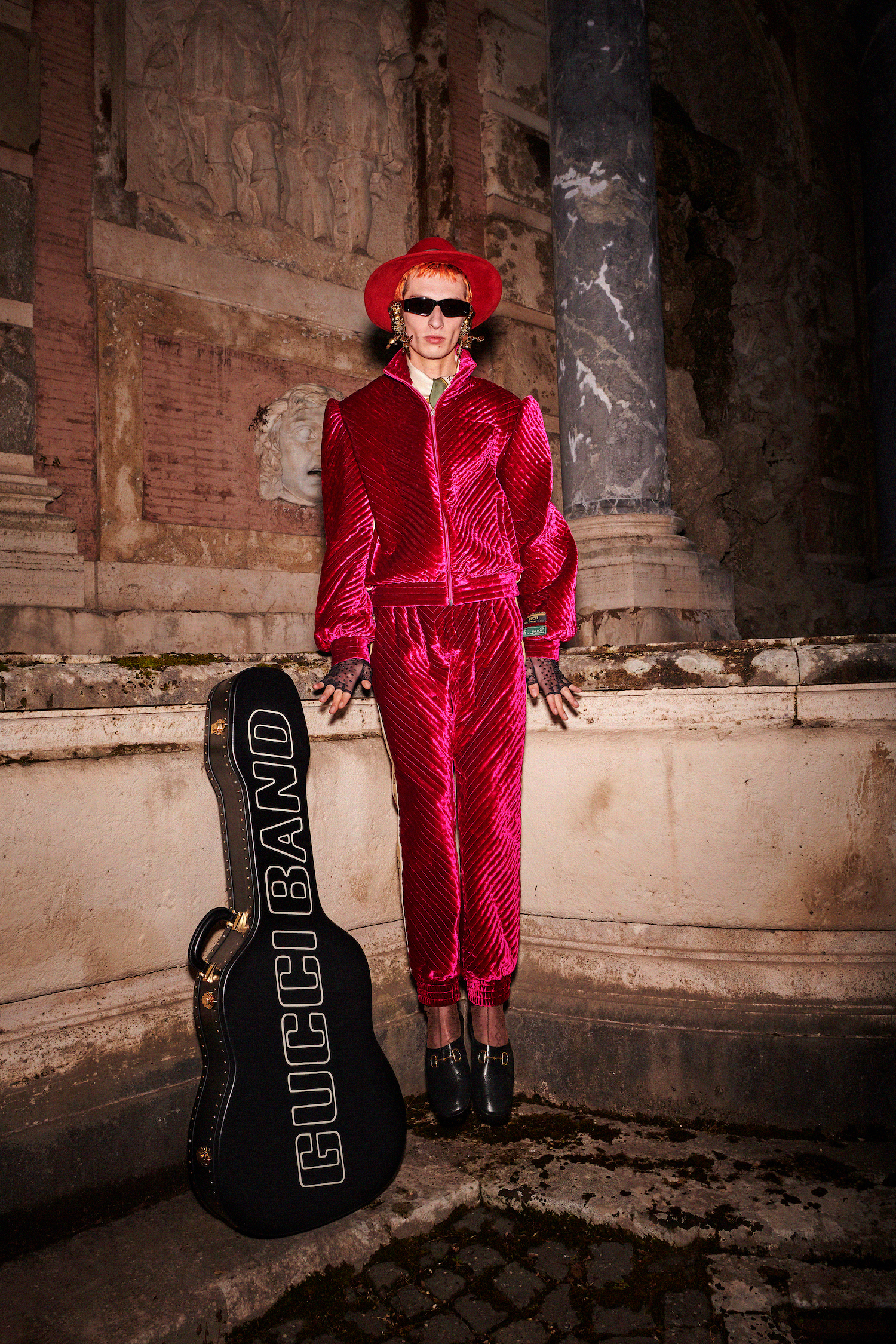 1560523865816-GU643_CRUISE20-LOOKBOOK_MENS_i-D_150dpi_LOOK_25