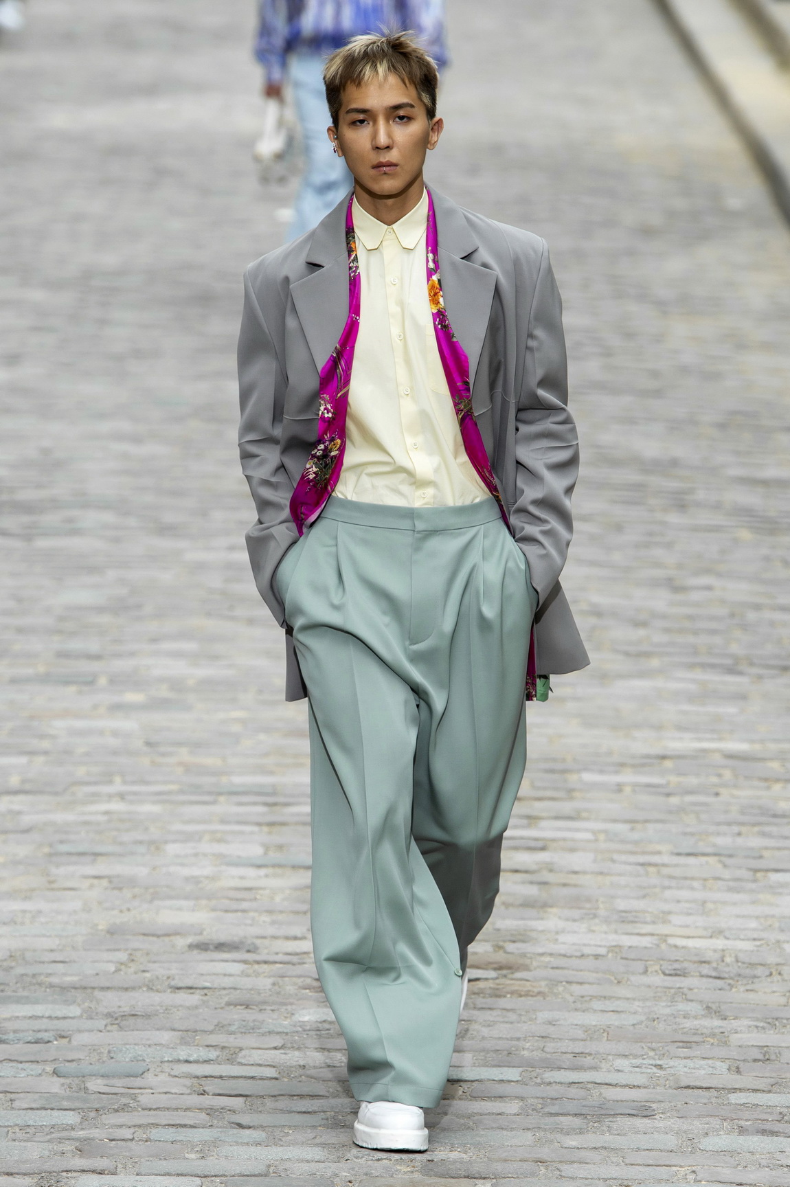 Virgil Abloh brings a bouncy castle to his Louis Vuitton menswear SS20 show  - The Spaces