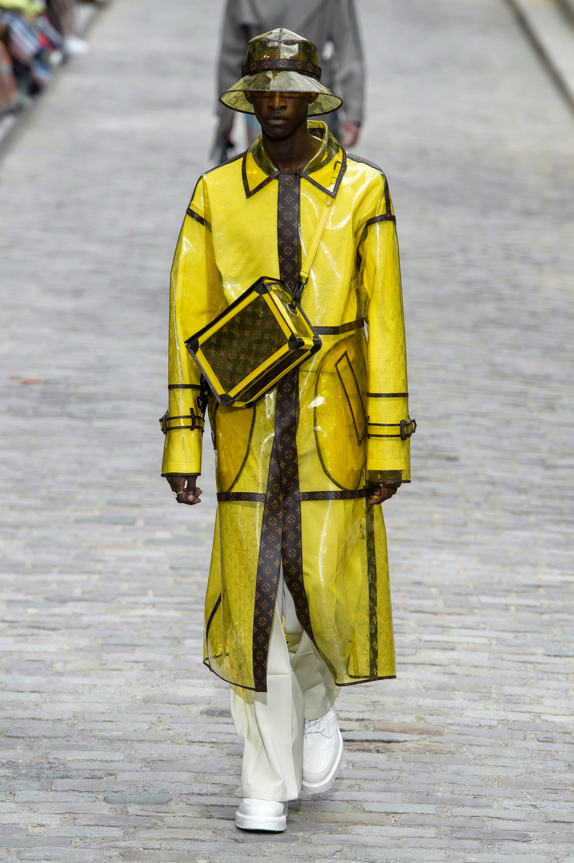 Virgil Abloh channels childlike curiosity in his S/S20 Paris Fashion ...