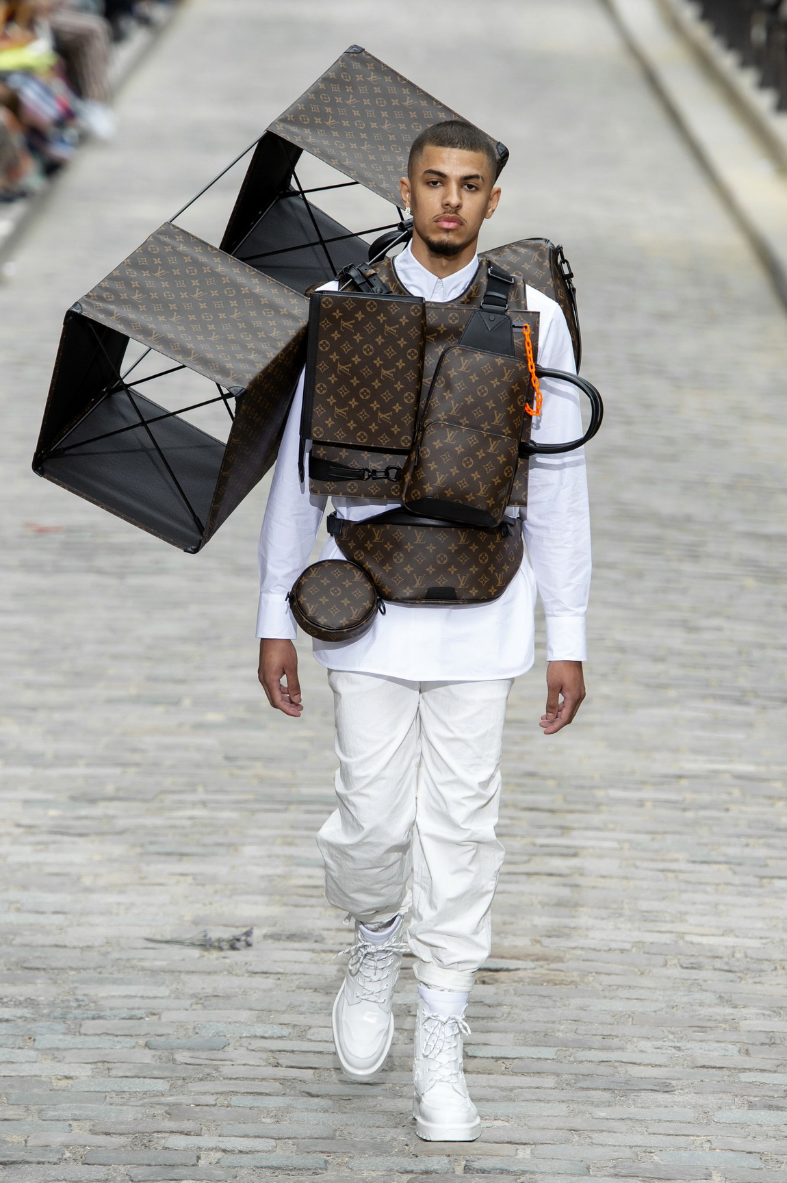 Virgil Abloh Louis Vuitton Fashion Show Pillow – MODCLAIR