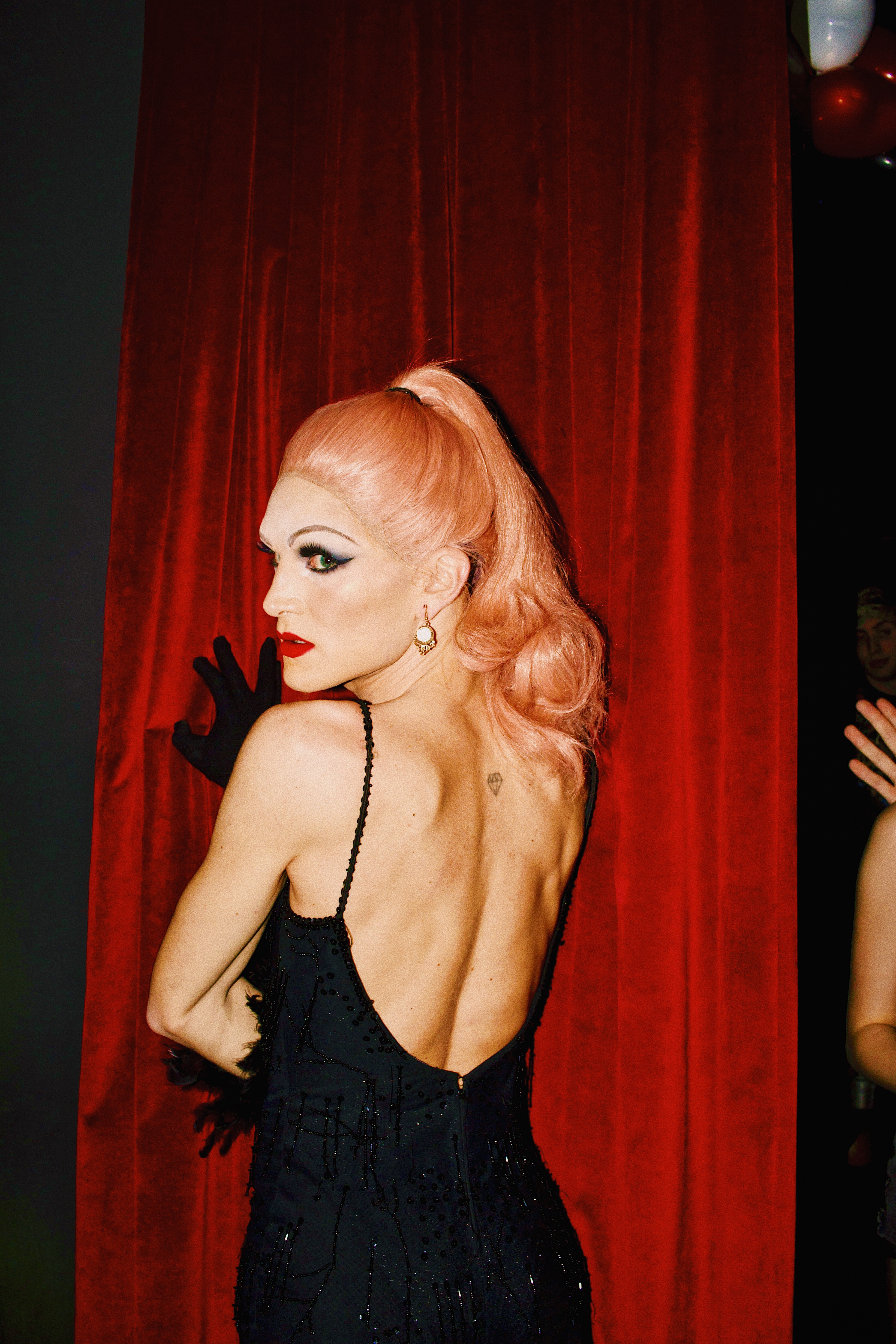 1561462177518-2vincenzo_dambrosio_fotografia_backstage_queer
