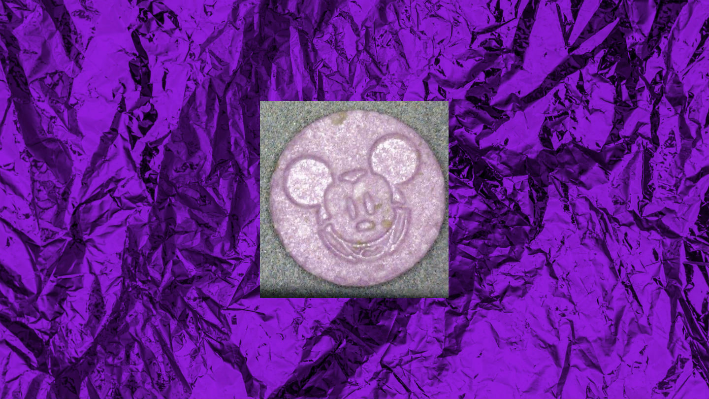 1561537695855-ecstasy_pille_lila_mickey-mouse