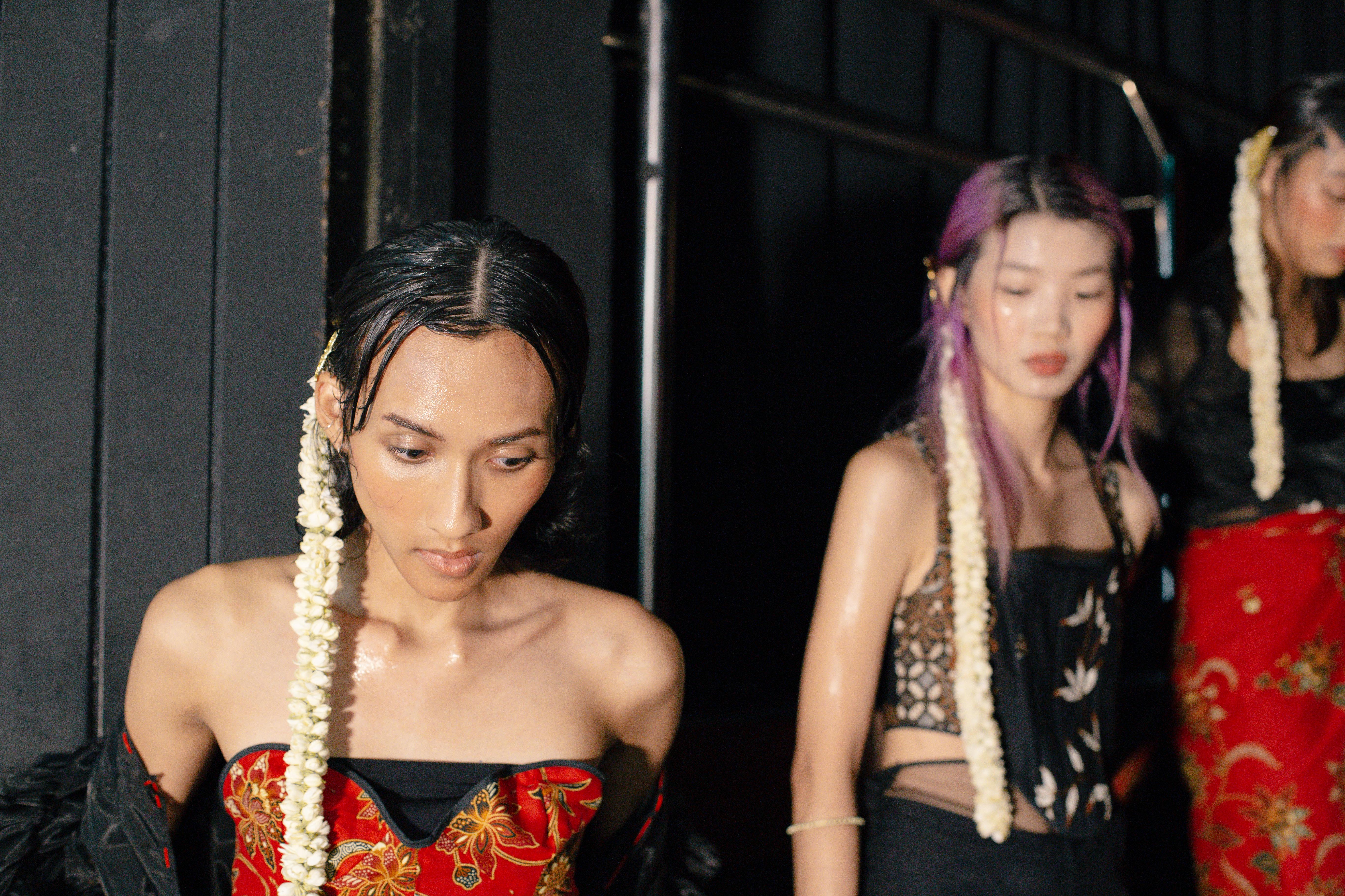 malay culture dance mutilation fashion