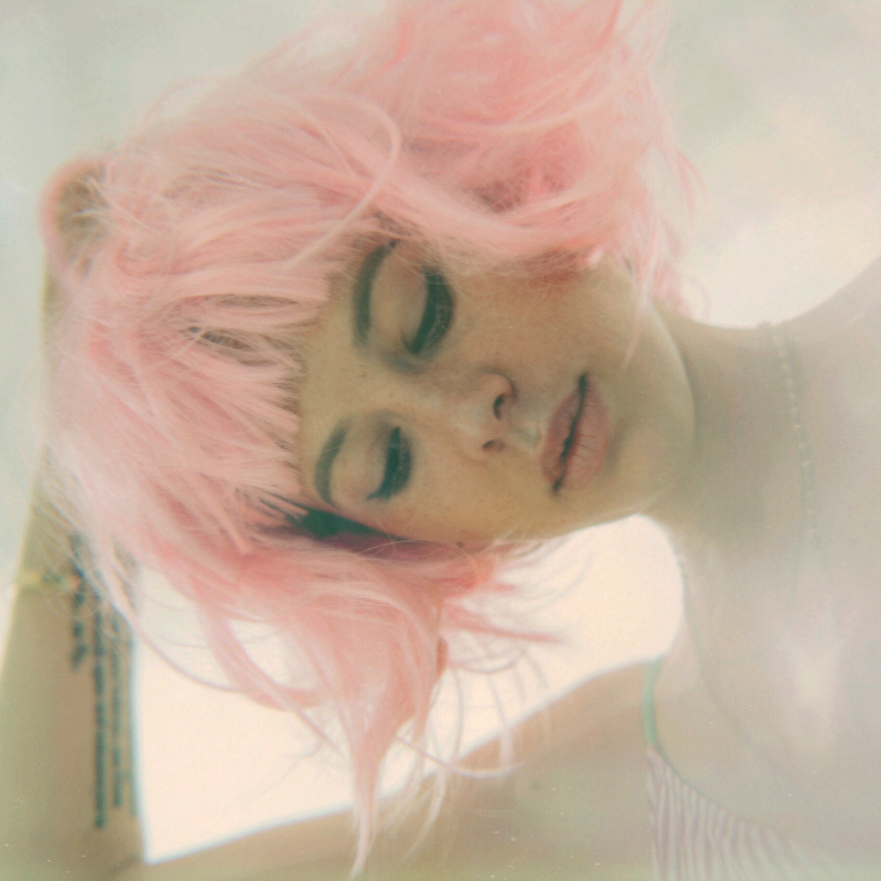 1561834562298-love-press-3