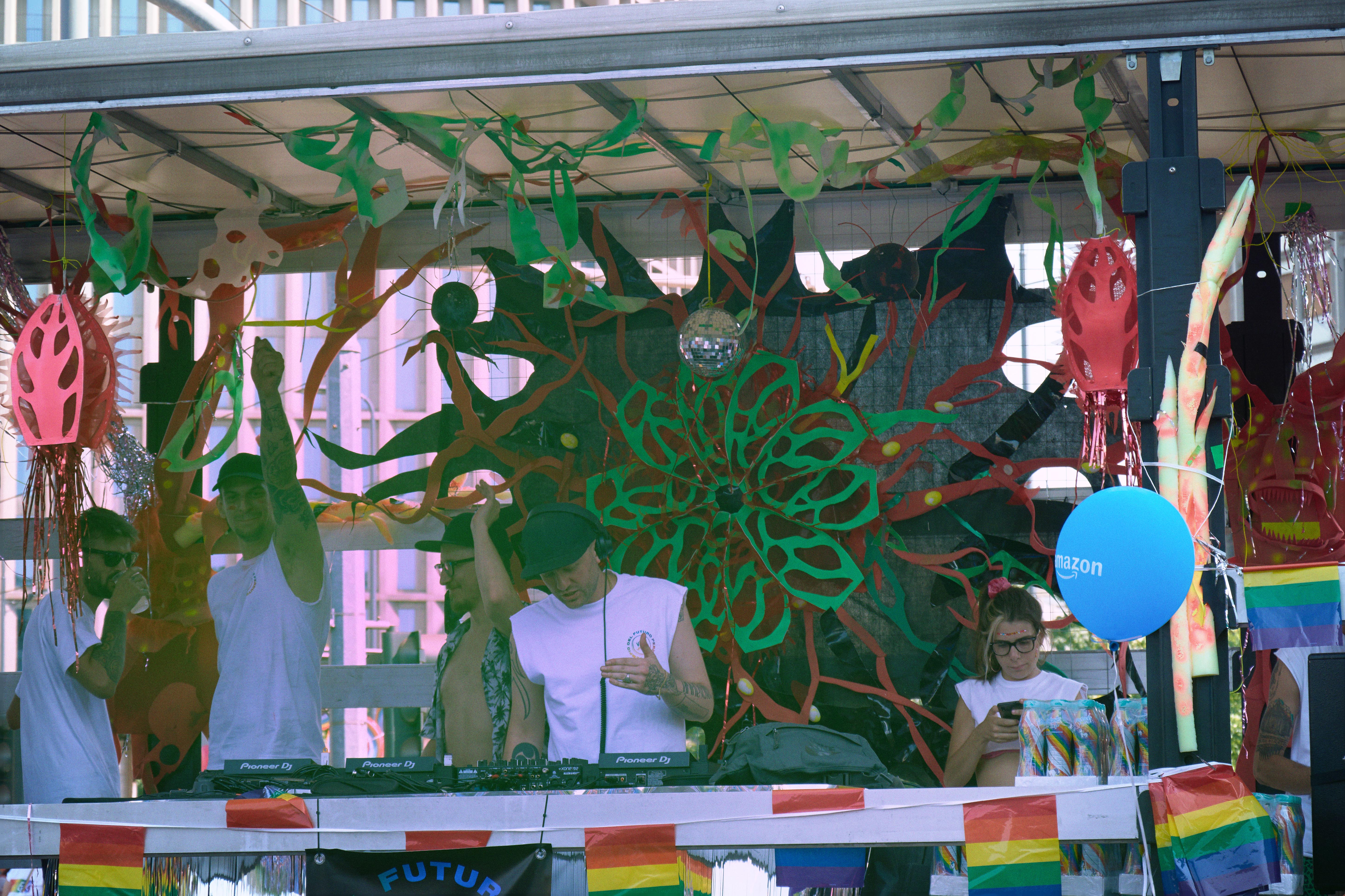 pride_milano_2019_lgbtq_parata_fotografia_parata_arcobaleno