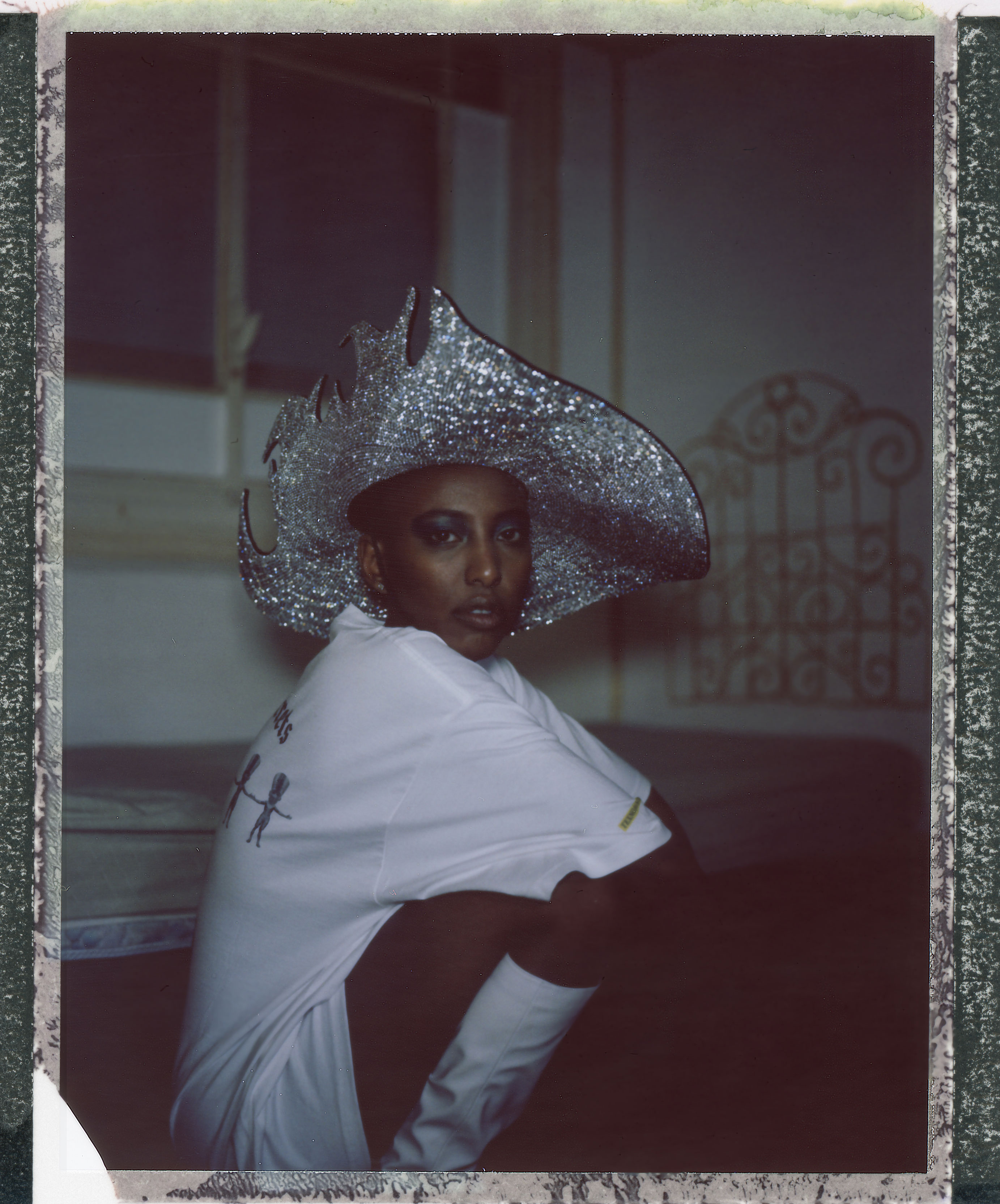 1562333745102-FOTOGRAFIA_10fotografia_francescsa_moscino_moda_EDITORIALE_IDITALY