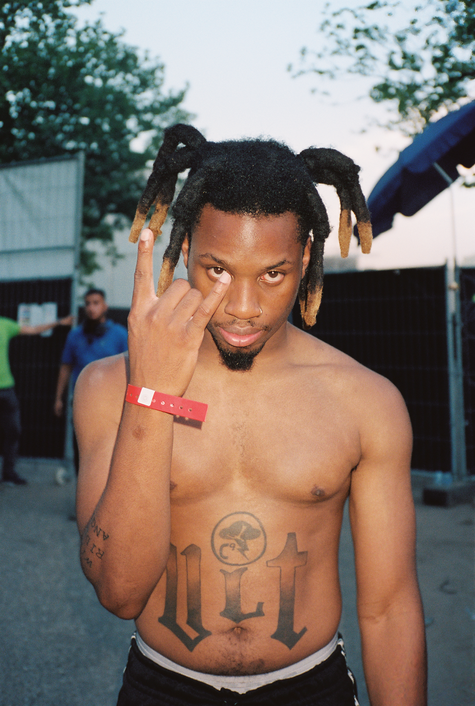 1562660785792-denzelcurry