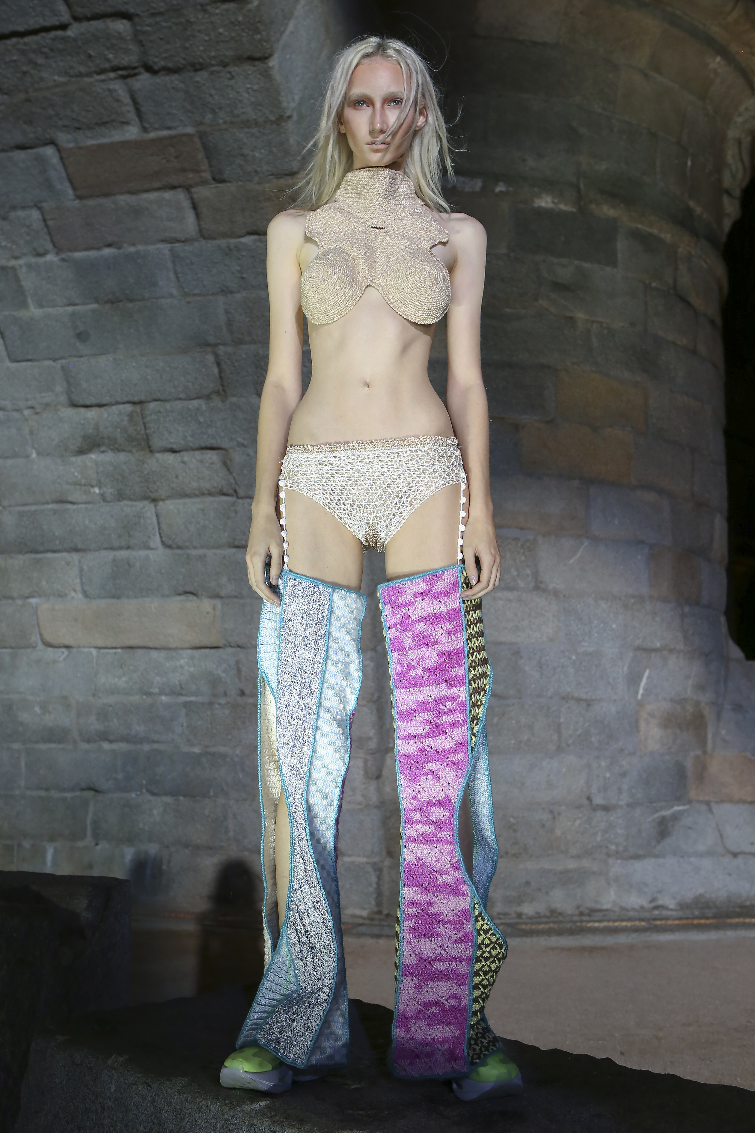 1562747197613-LOOK12