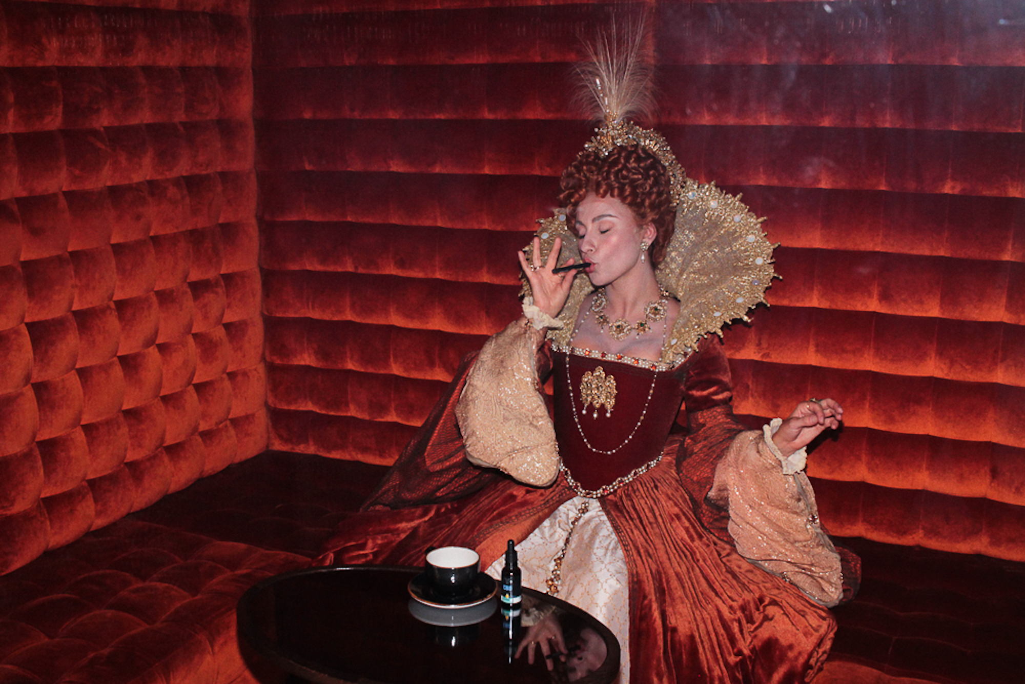 mary queen of scots vaping