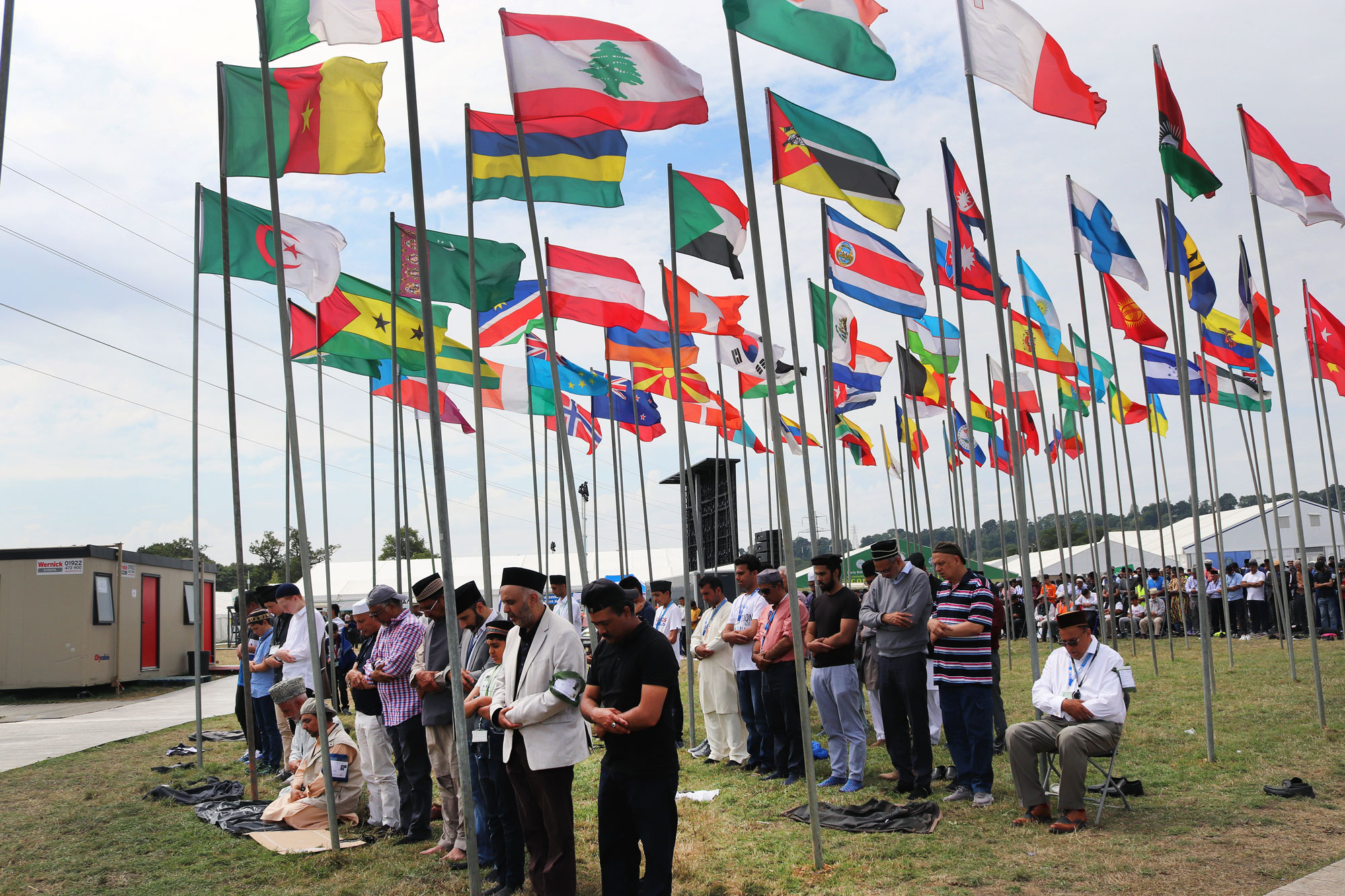 1565610207751-muslim-glastonbury-food