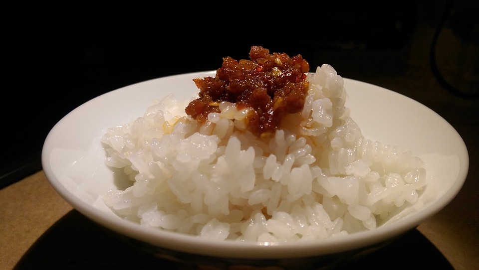 1565972263089-nasi