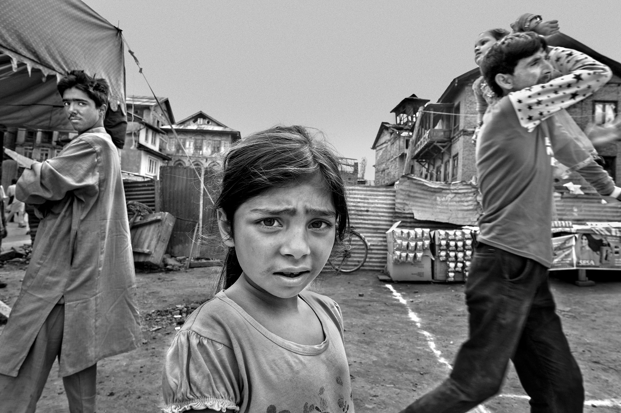 kashmir india conflict photography avani rai violence