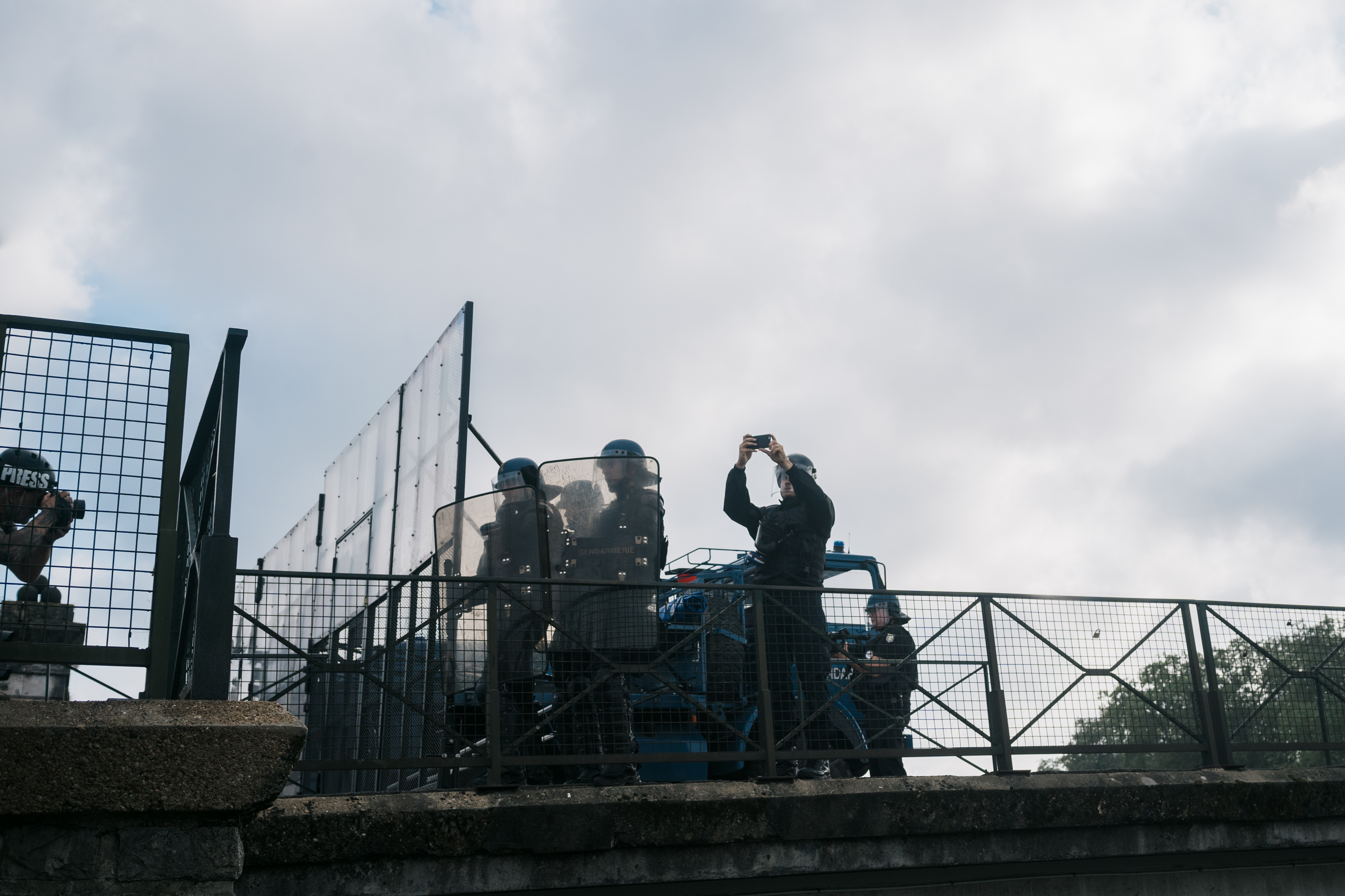 Des policiers