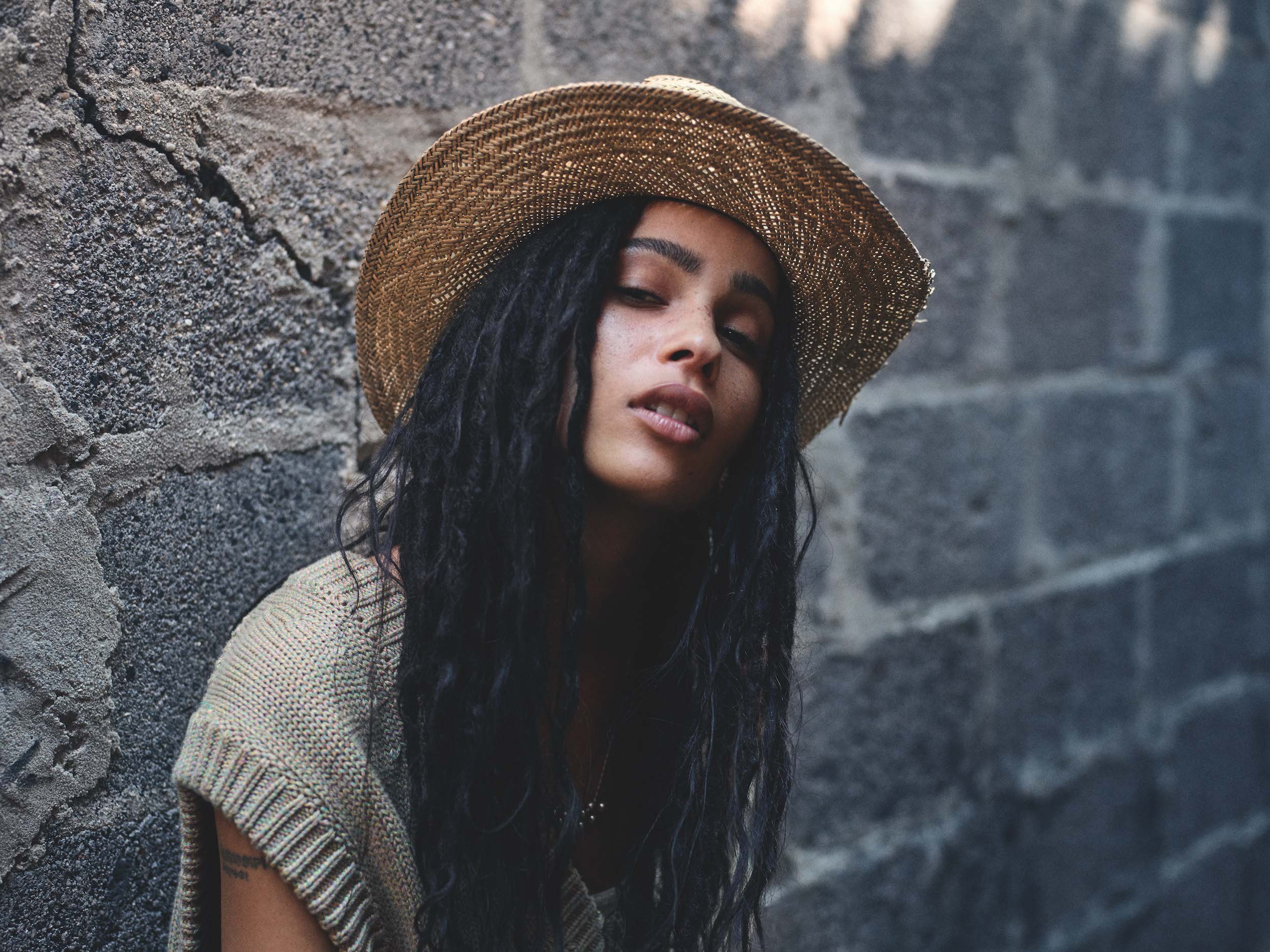 🕯🕯🕯 on X: Zoe kravitz and yasiin bey, I'd love to know what they're  talking about  / X