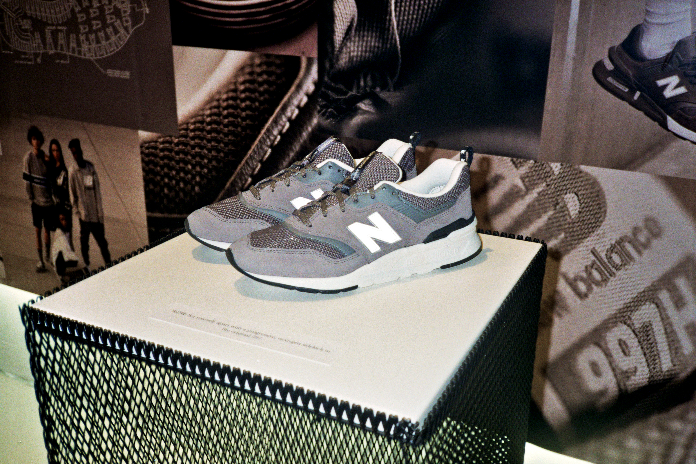 1568045216424-NewBalanceGrey
