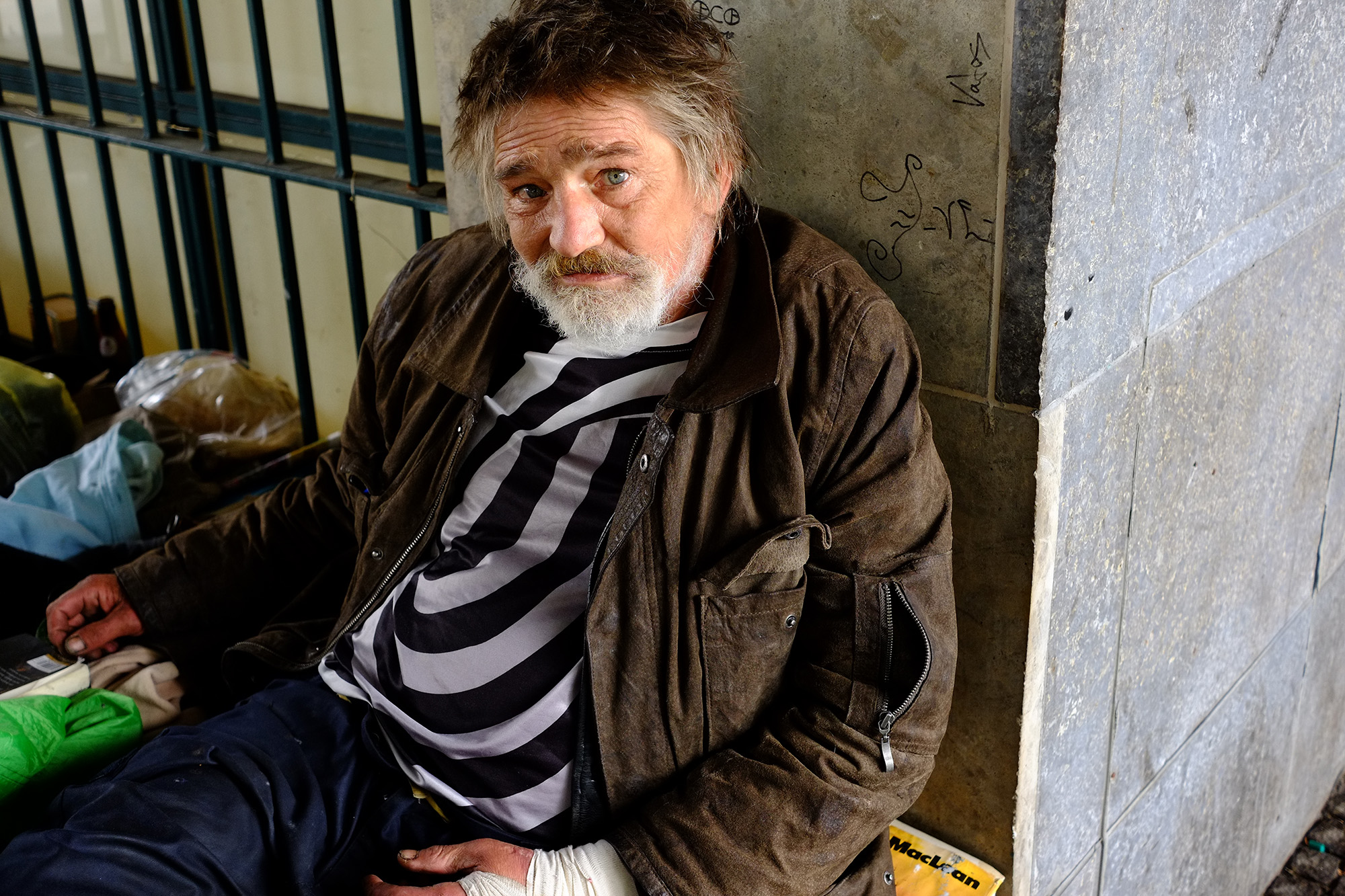 Ein Passant hat Paul* gegen den Kopf getreten