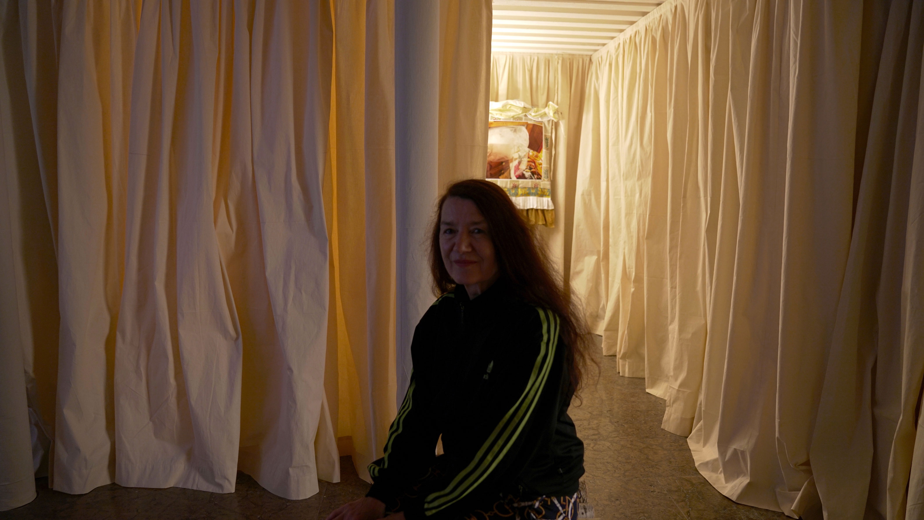 1569494652803-Elisabeth-von-Samsonow-Artist-portrait1-photo-by_-c-Ebadur-Rahman