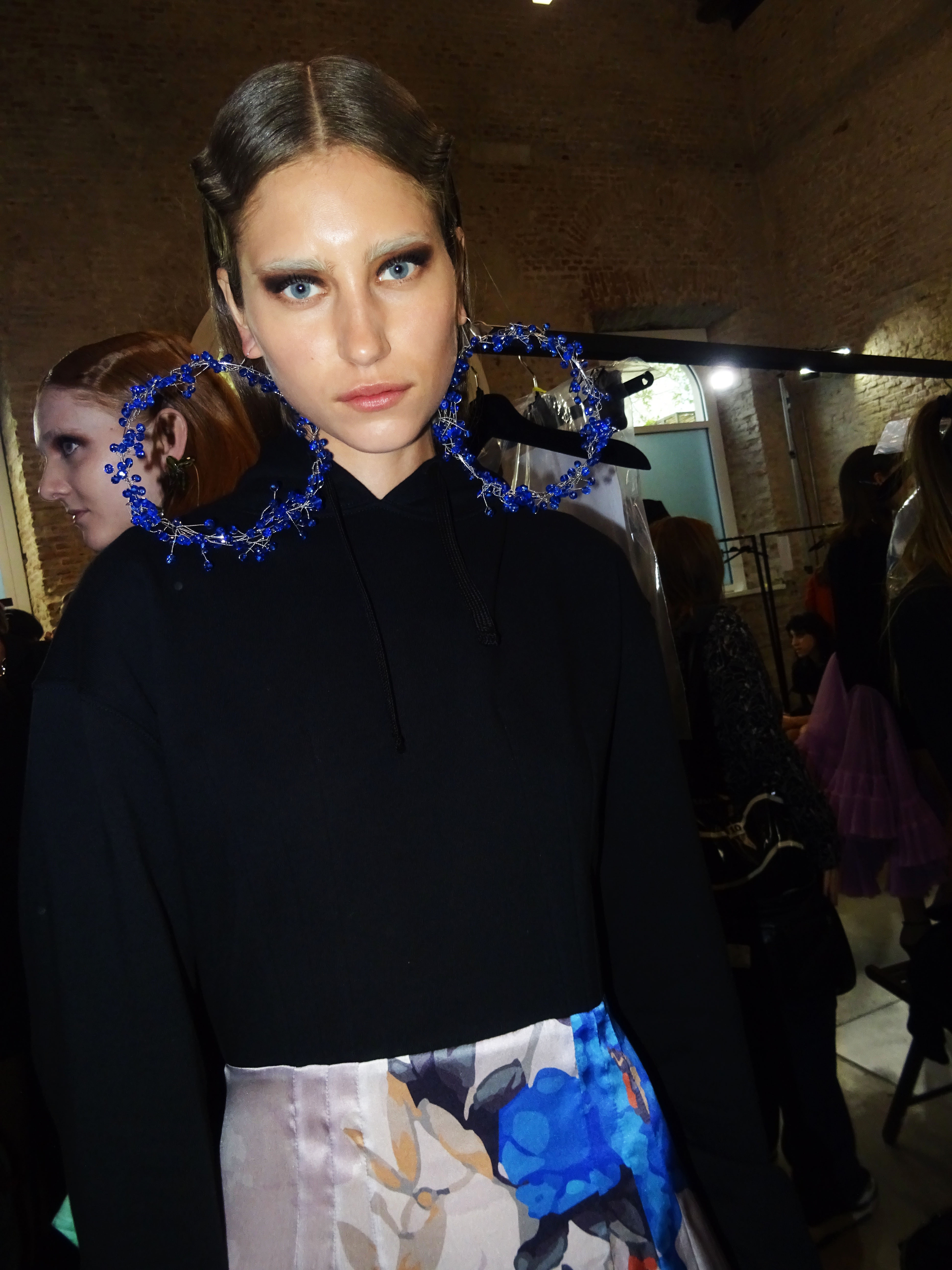 1569497148671-2Act_Ndegree1_ss20_Milano_iDitaly_Giorgia_Imbrenda_backstafe